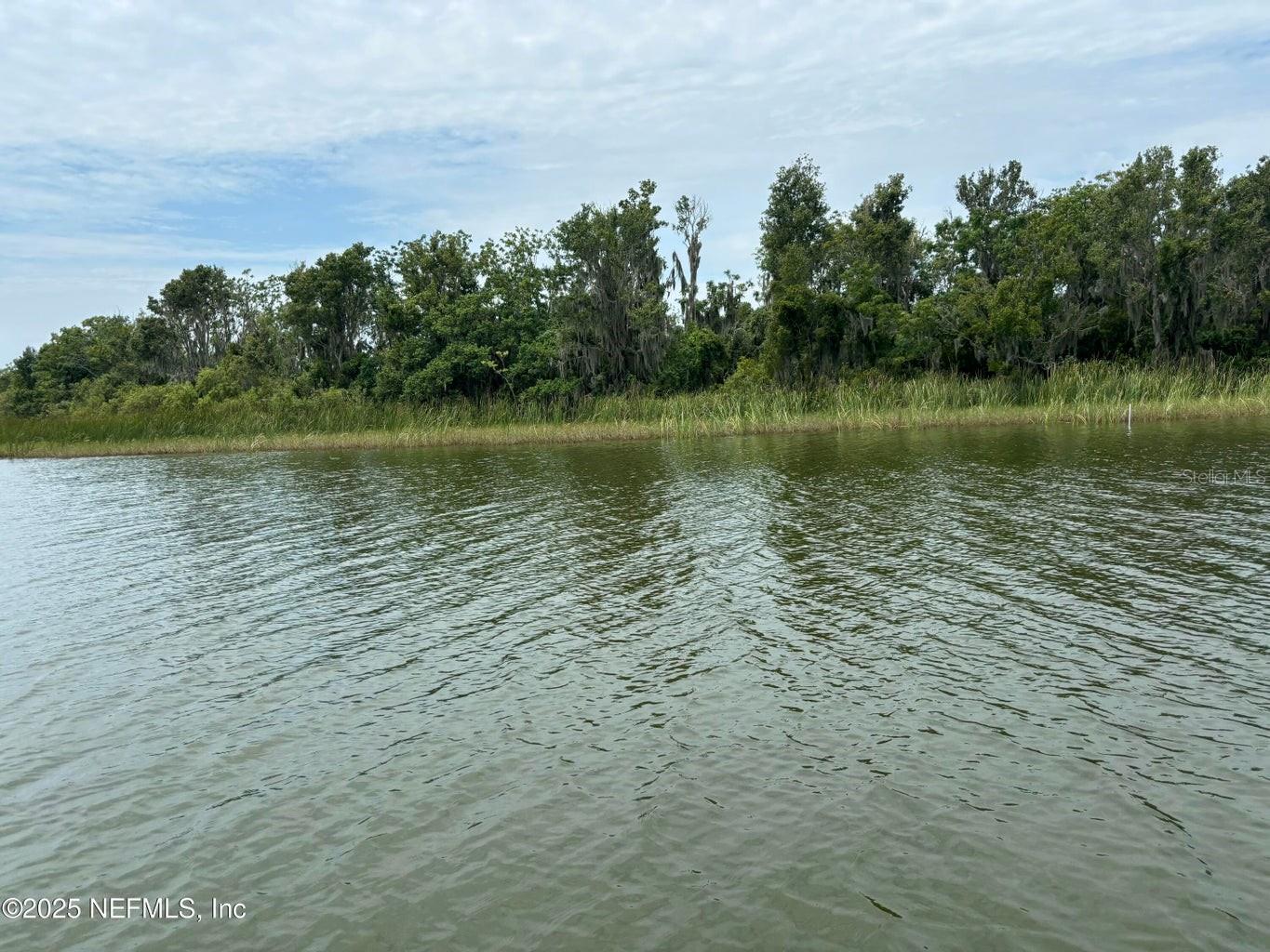 6001 BIRD ISLAND DR, LADY LAKE, FL