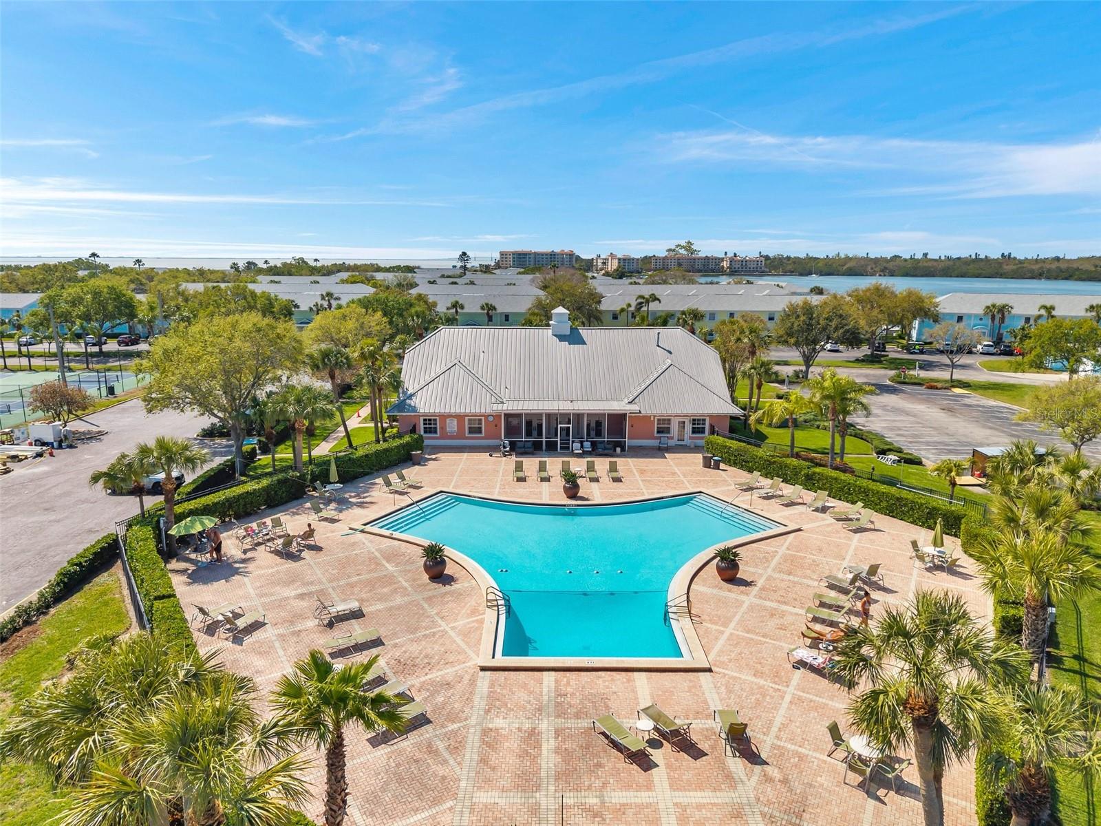 4766 SNOOK DR SE, ST PETERSBURG, FL — photo 46