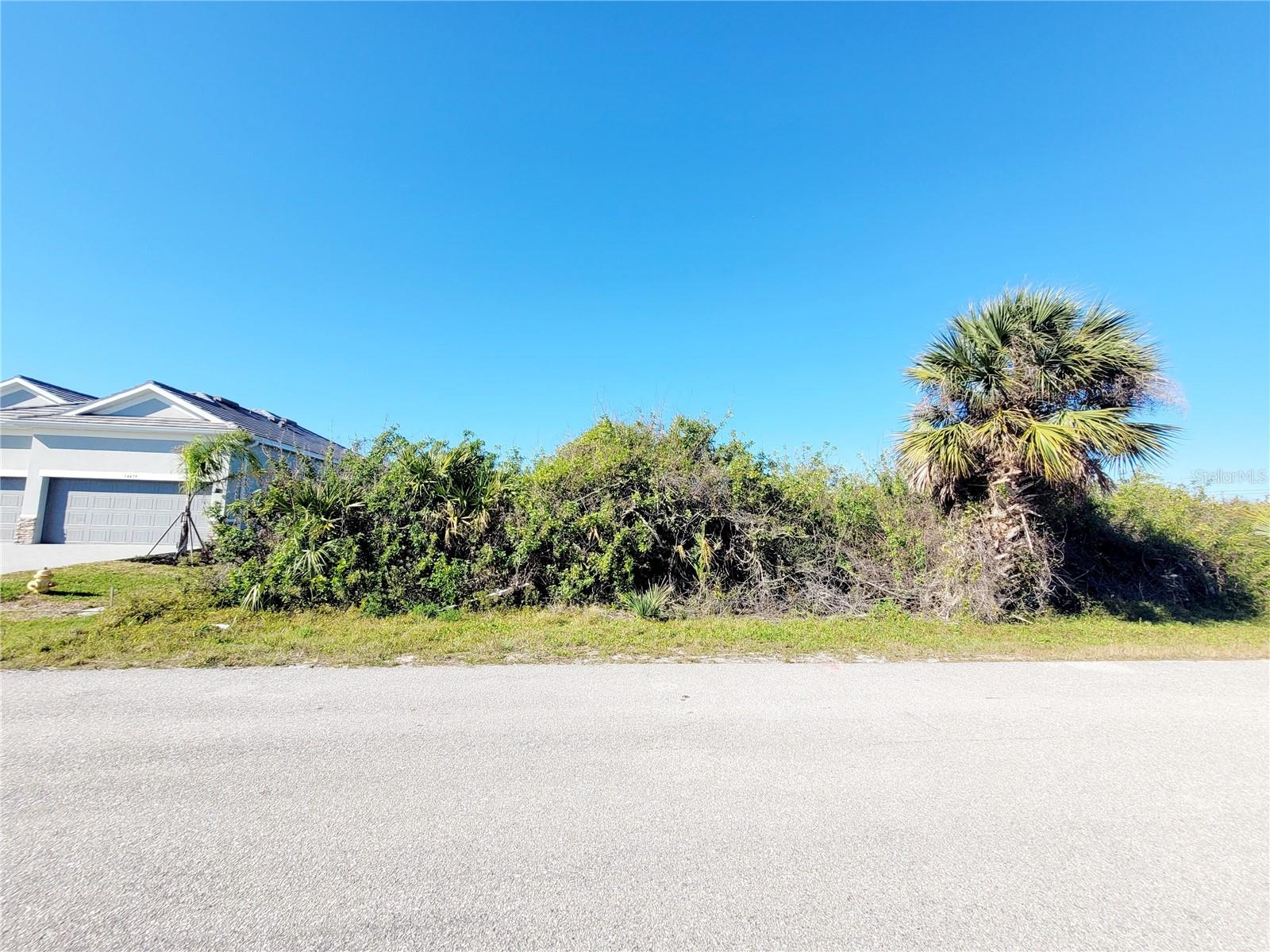 14442 AMESTOY AVE, PORT CHARLOTTE, FL