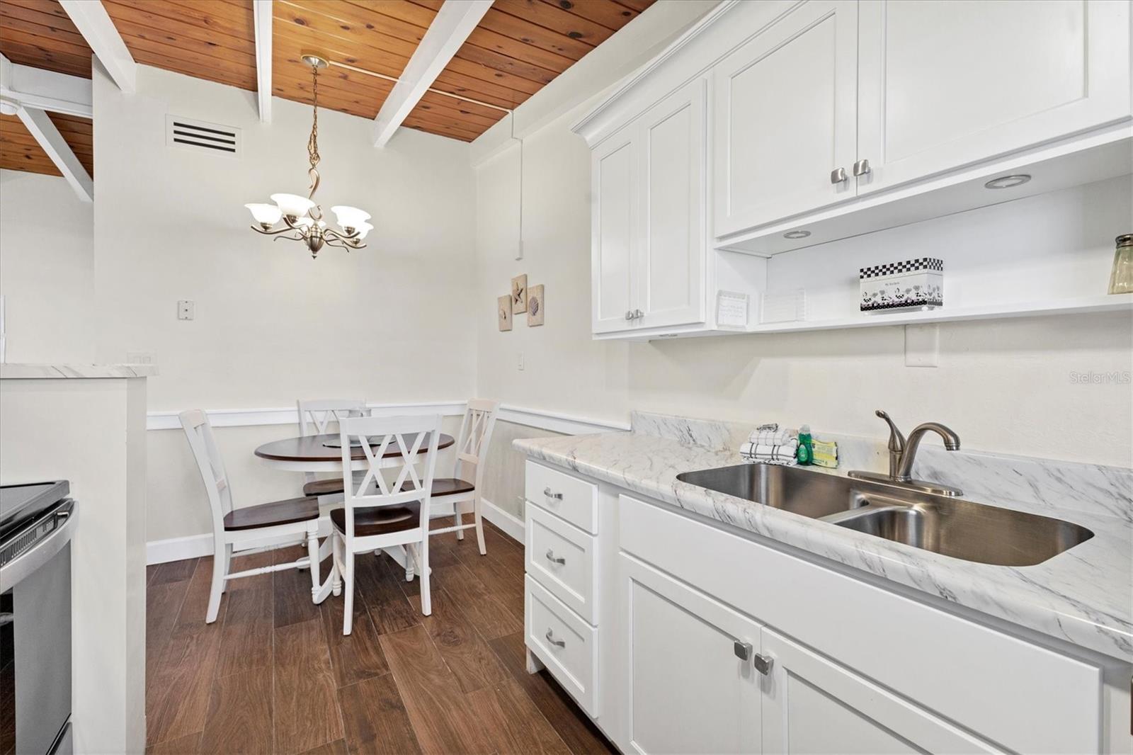 6006 MIDNIGHT PASS RD #15, SARASOTA, FL — photo 11