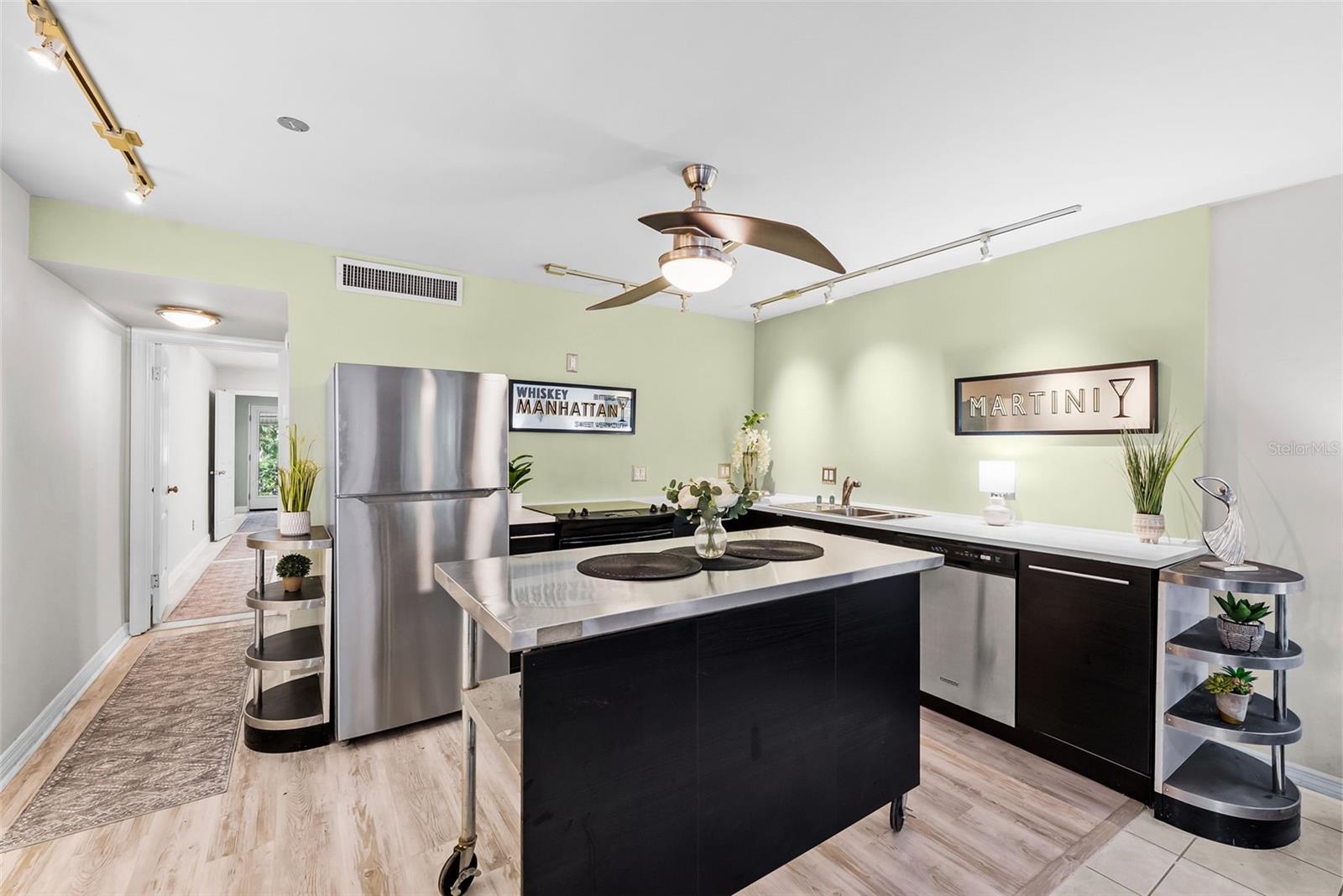 426 32ND AVE N #102E, ST PETERSBURG, FL — photo 7