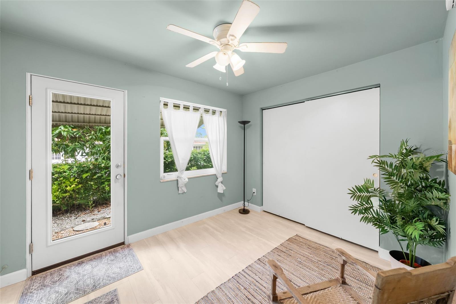 426 32ND AVE N #102E, ST PETERSBURG, FL — photo 15