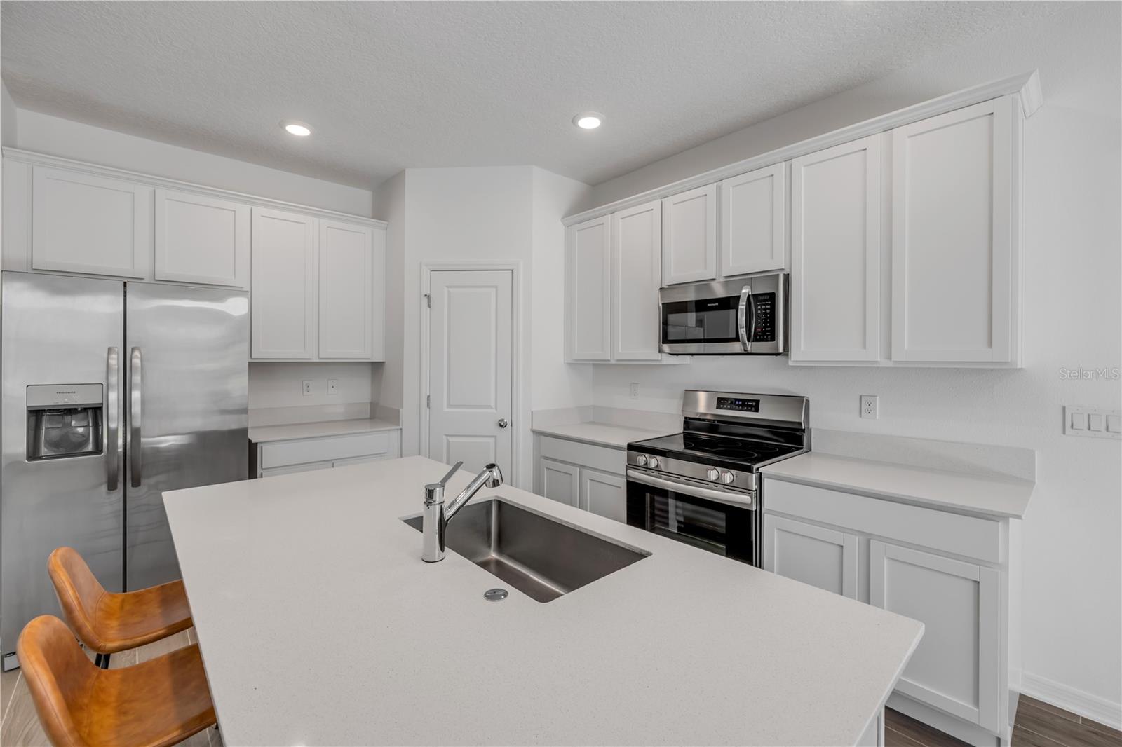 3975 WILLOWBROOK DR, EDGEWATER, FL — photo 24