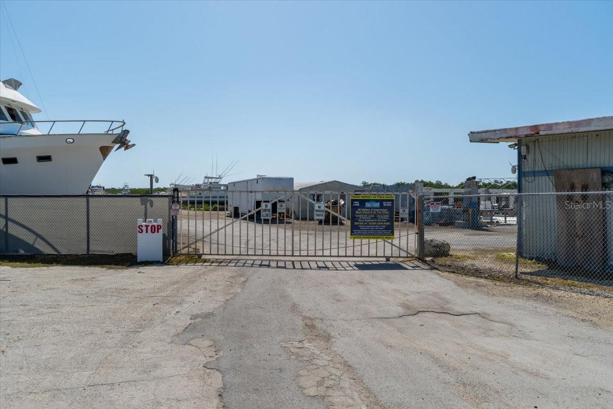 13900 OVERSEAS HWY, MARATHON, FL — photo 11