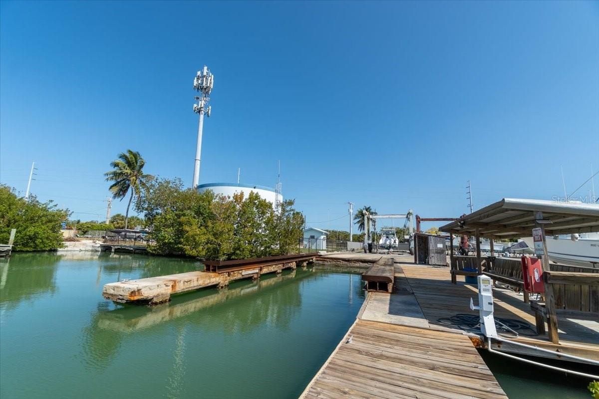 13900 OVERSEAS HWY, MARATHON, FL — photo 31