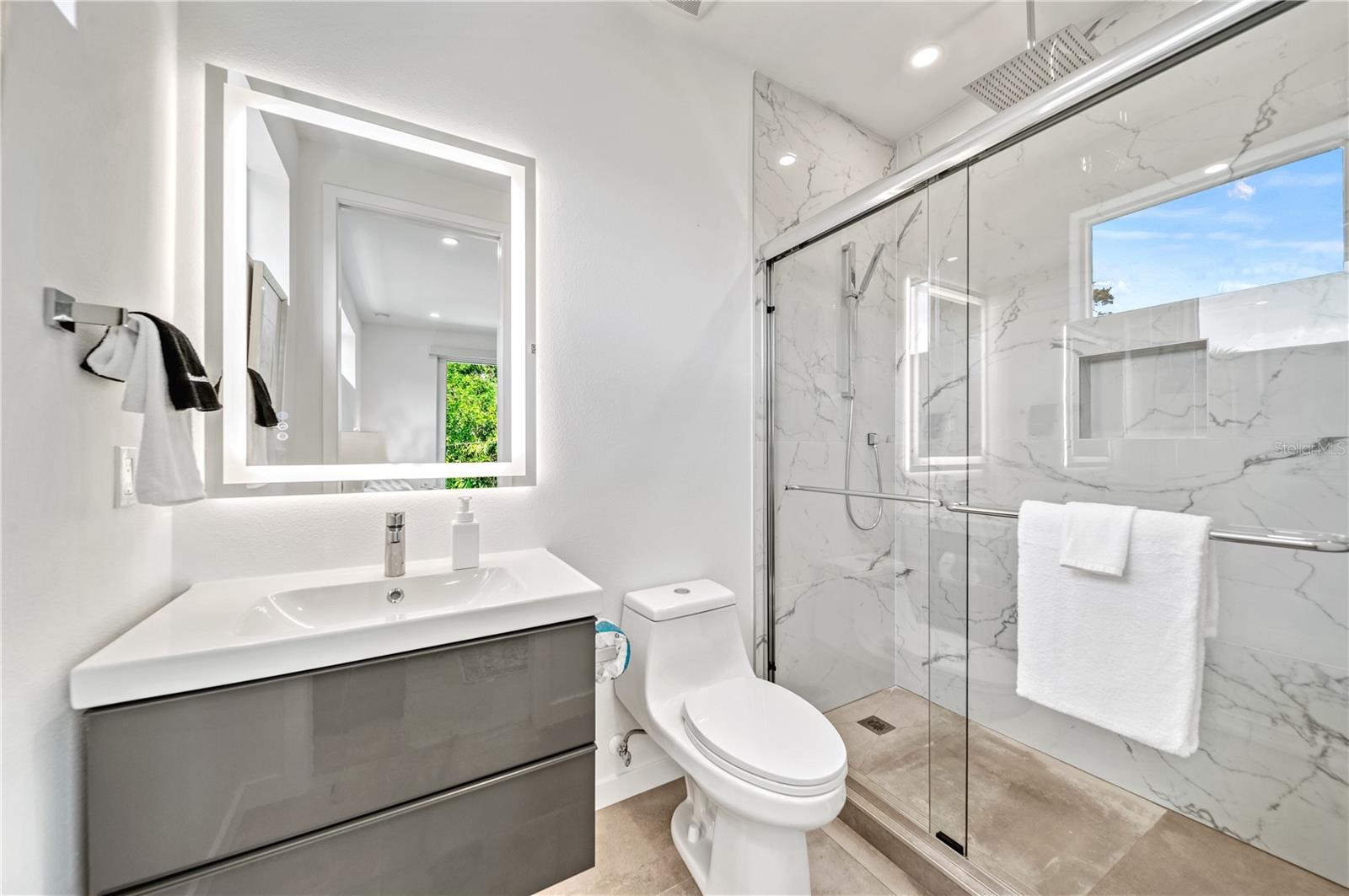 2327 HILLVIEW ST, SARASOTA, FL — photo 45
