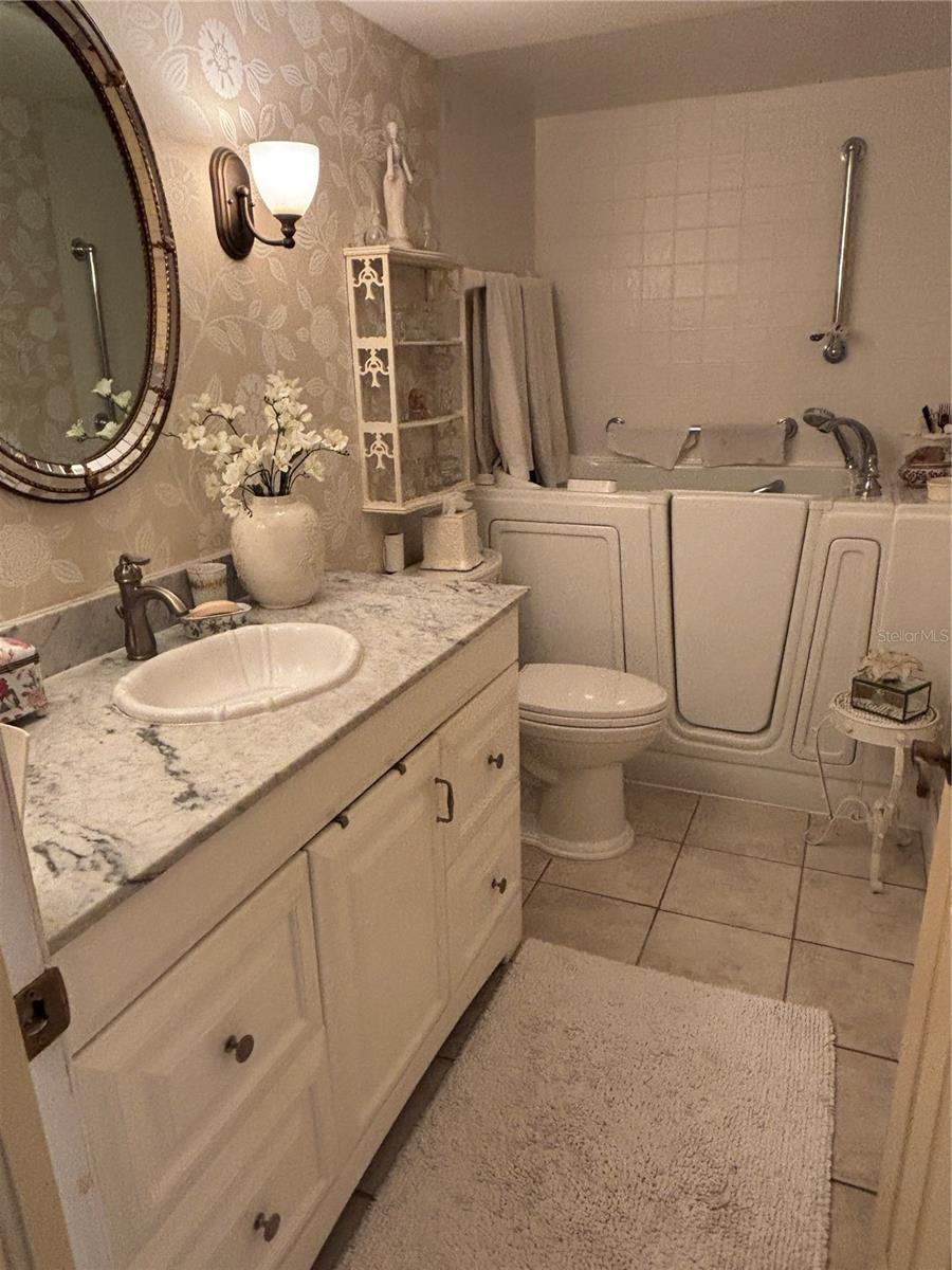 1200 N SHORE DR NE #212, ST PETERSBURG, FL — photo 18