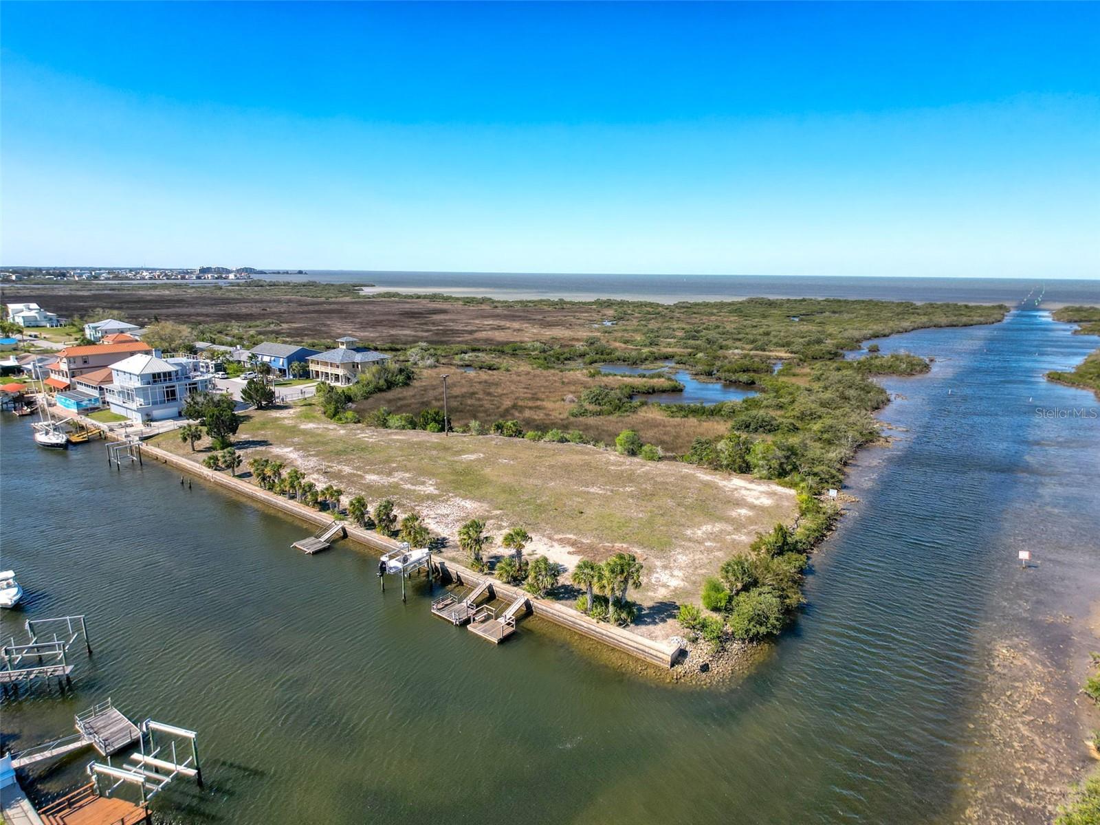 8437 INDIES DR, HUDSON, FL — photo 8