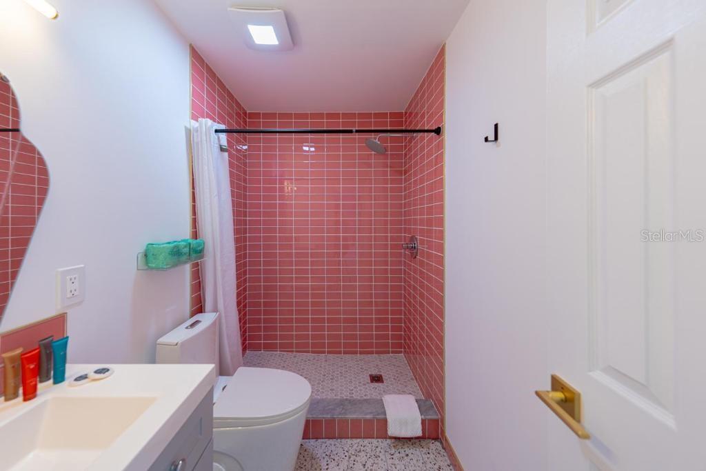 648 POINSETTIA AVE, CLEARWATER BEACH, FL — photo 12