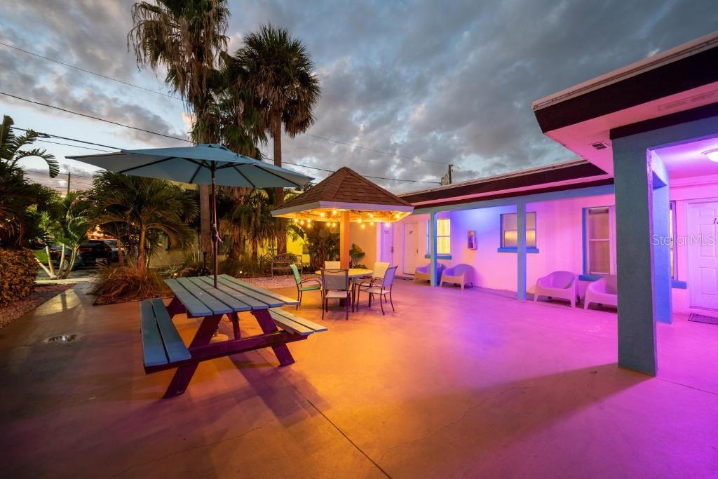 648 POINSETTIA AVE, CLEARWATER BEACH, FL — photo 16