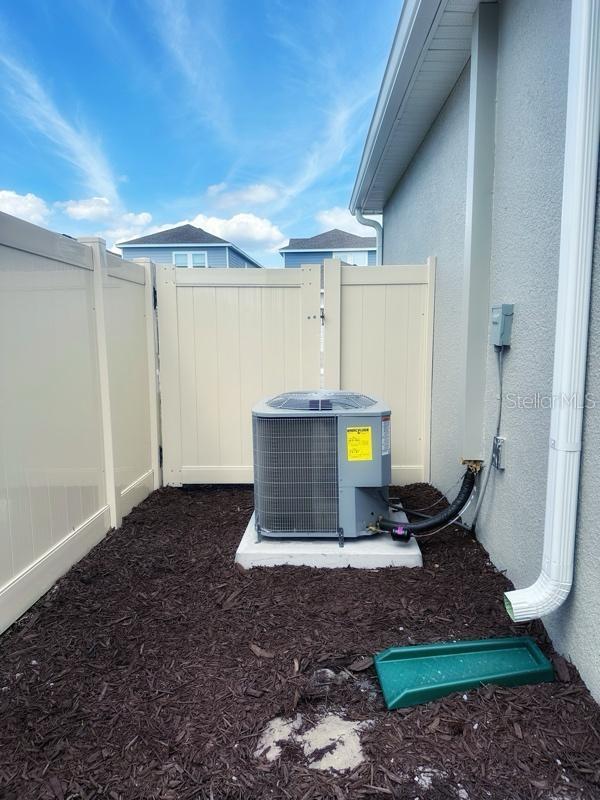 2639 CANDIED APPLE ALY, KISSIMMEE, FL — photo 18