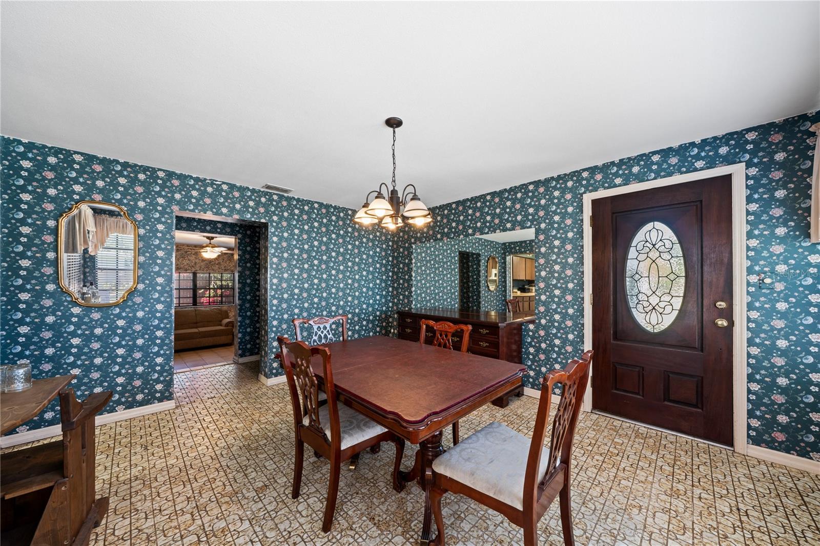 2207 W OHIO AVE, TAMPA, FL — photo 13