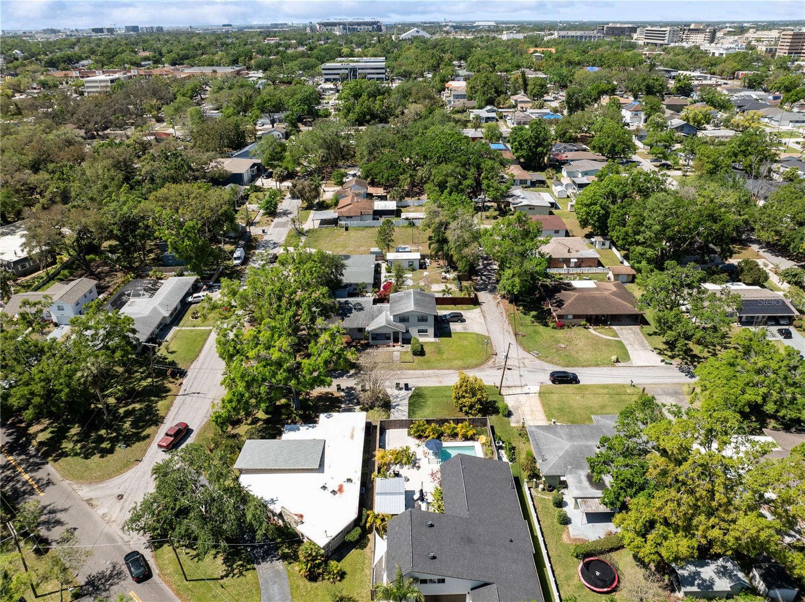 2207 W OHIO AVE, TAMPA, FL — photo 33
