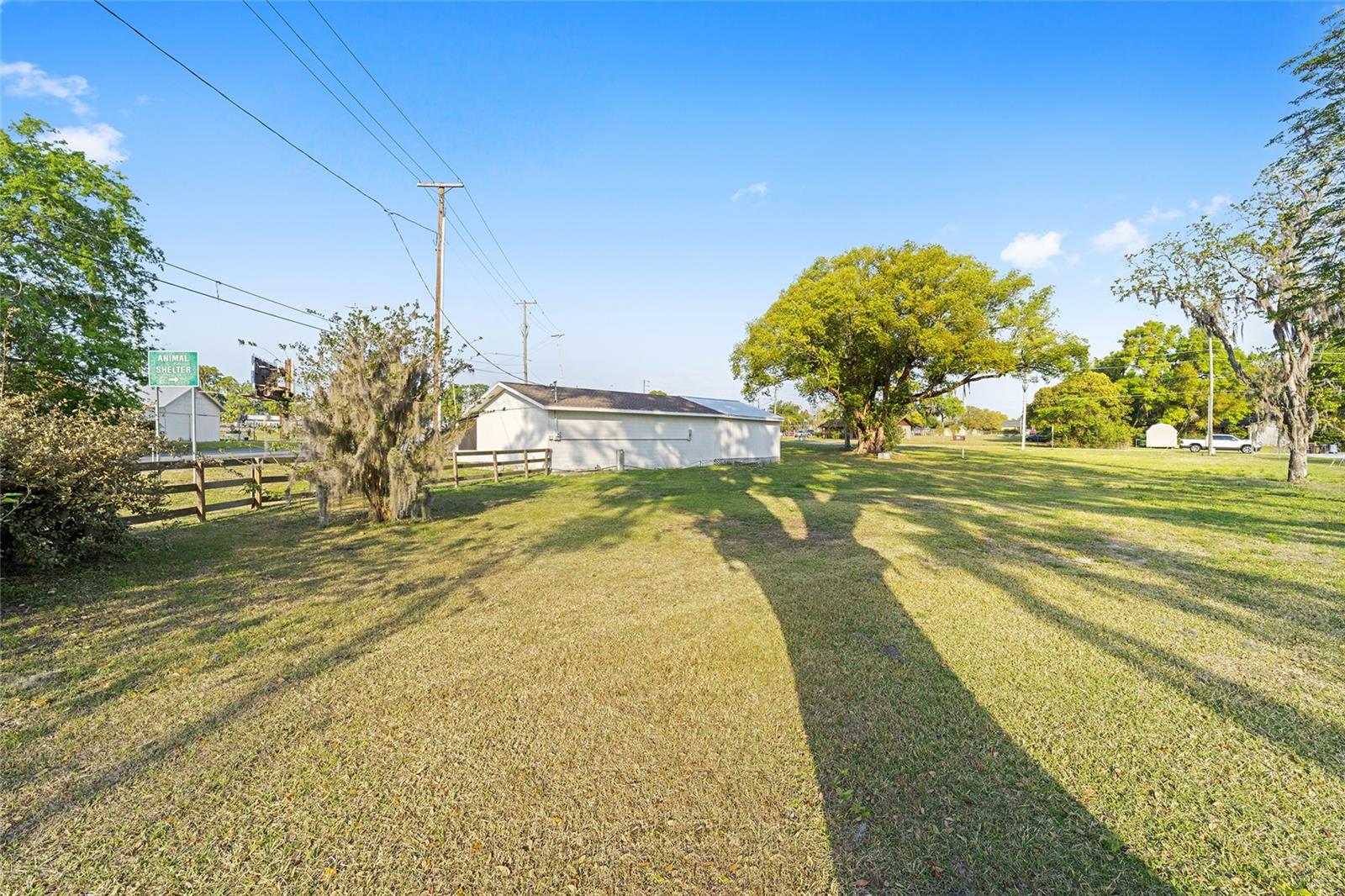 6221 SE 110TH ST, BELLEVIEW, FL — photo 14