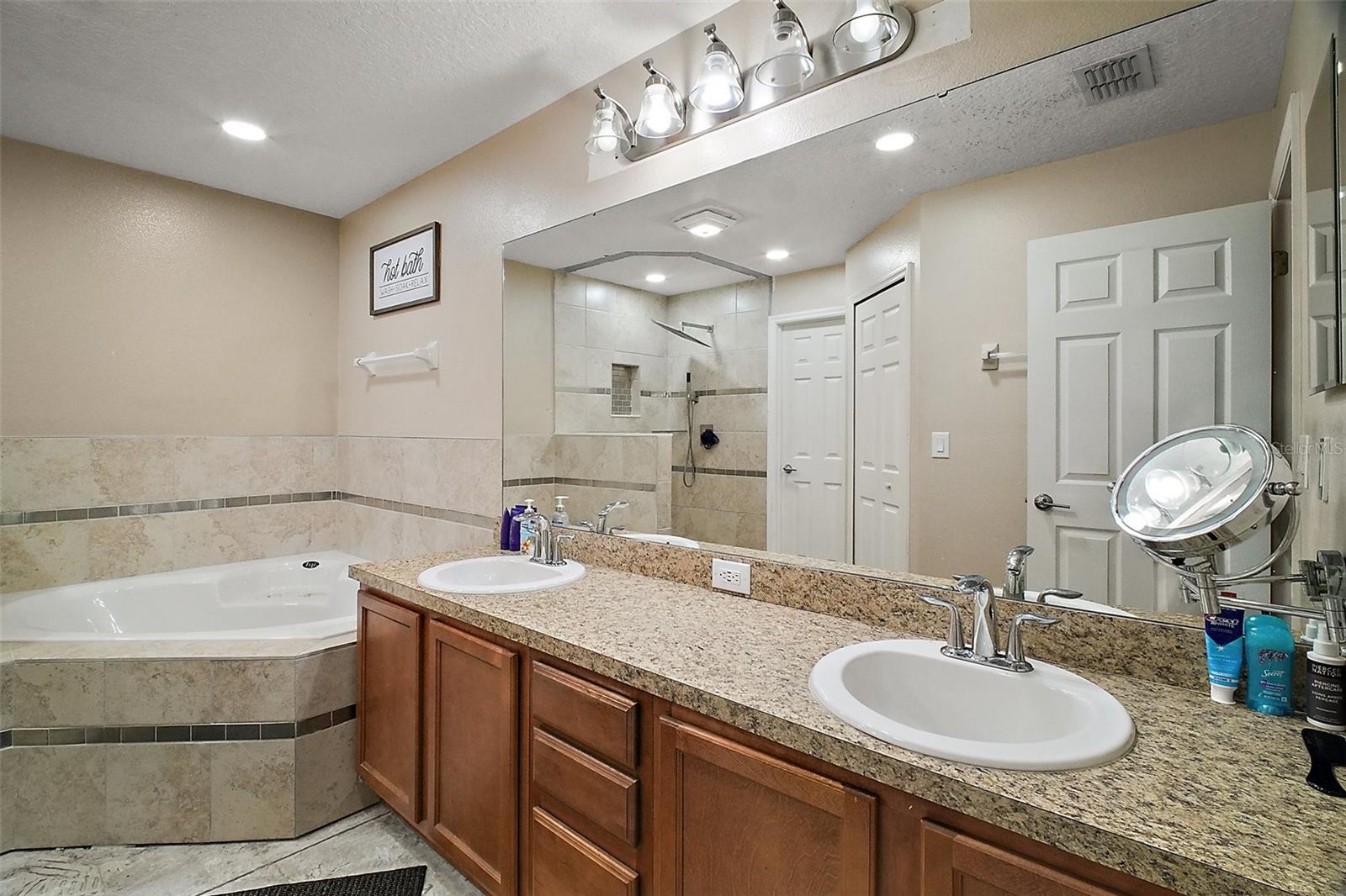 2269 BRACKNELL FOREST TRL, TAVARES, FL — photo 28