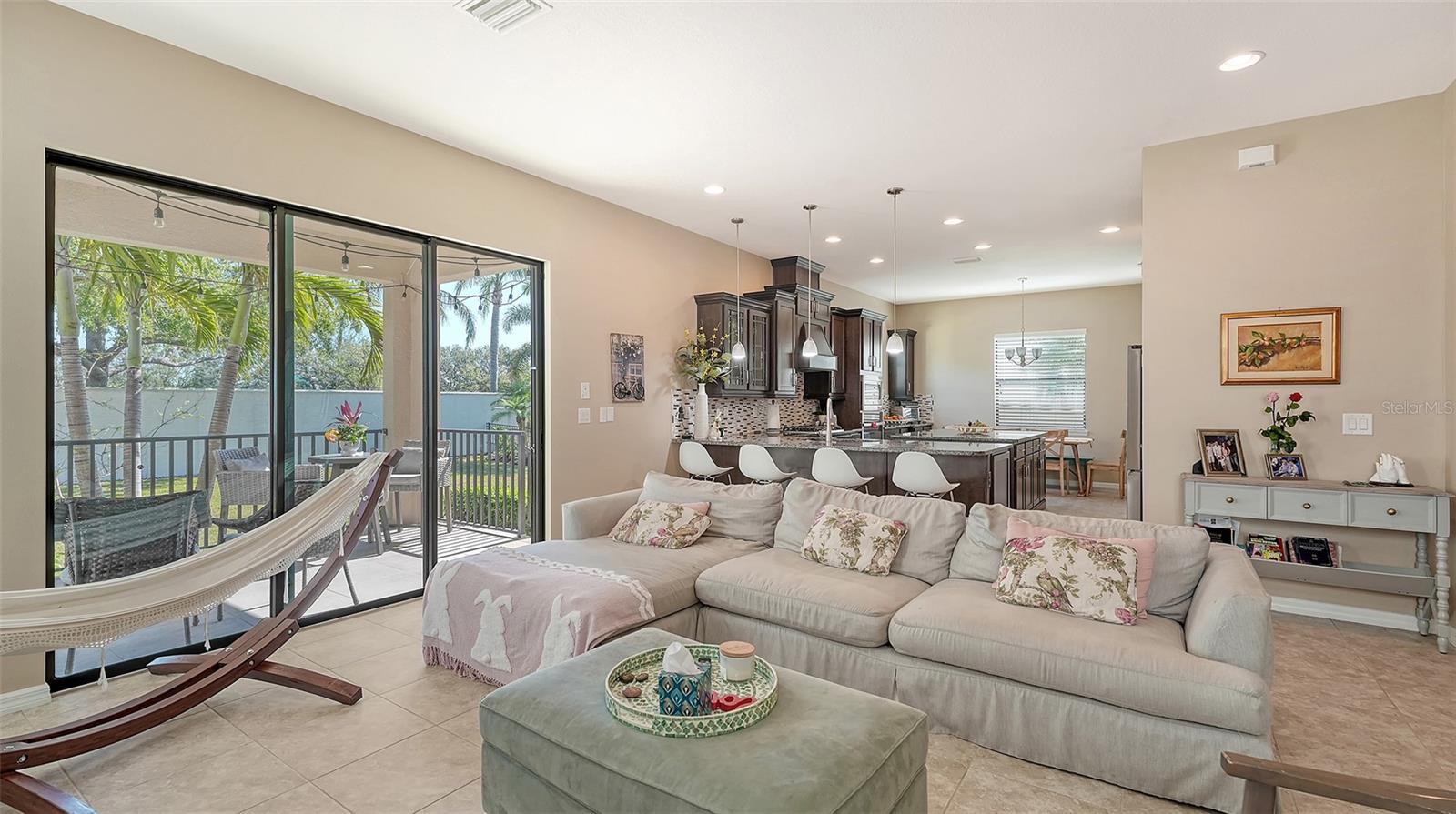 5723 TITLE ROW DR, BRADENTON, FL — photo 10