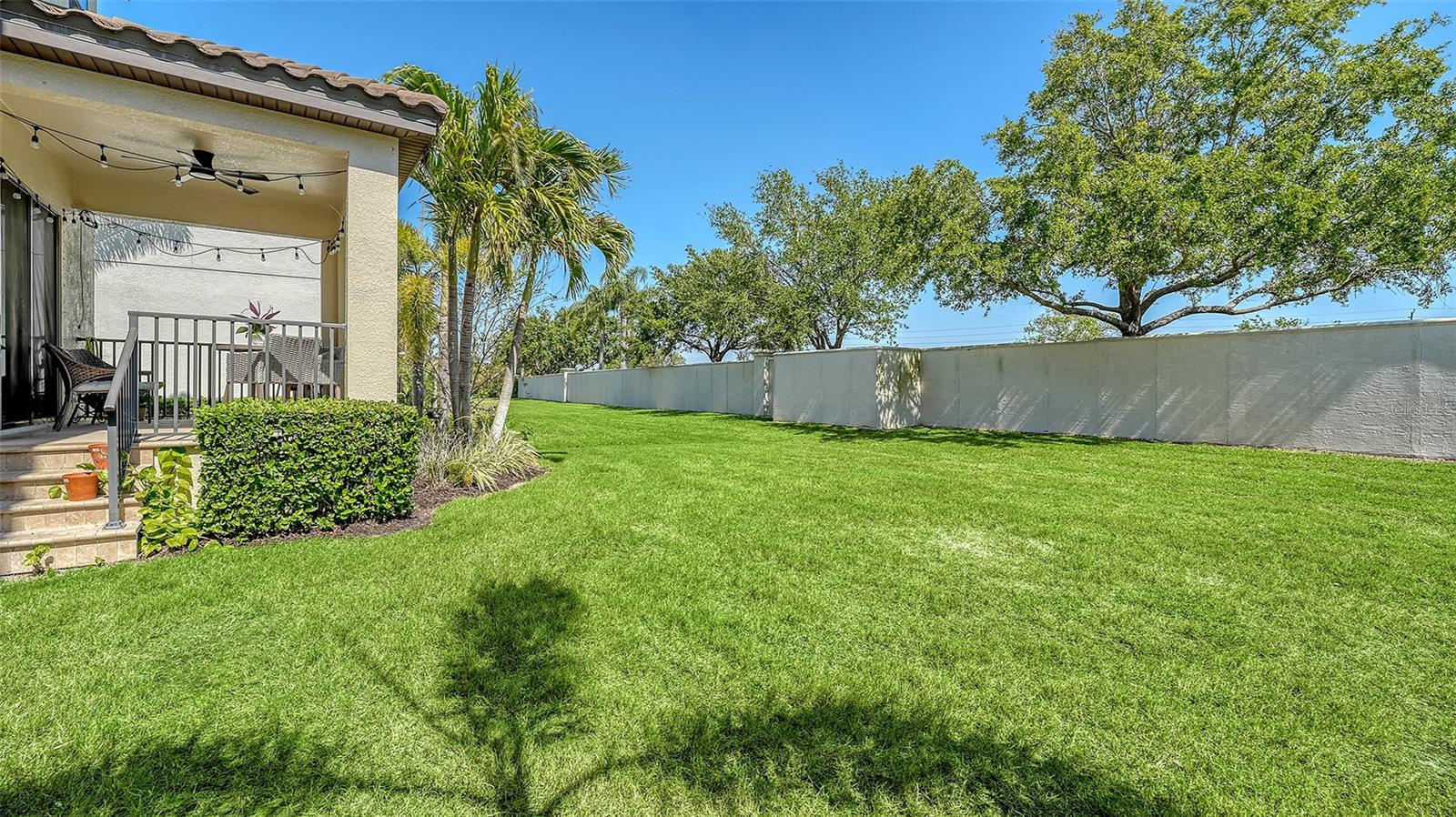 5723 TITLE ROW DR, BRADENTON, FL — photo 37