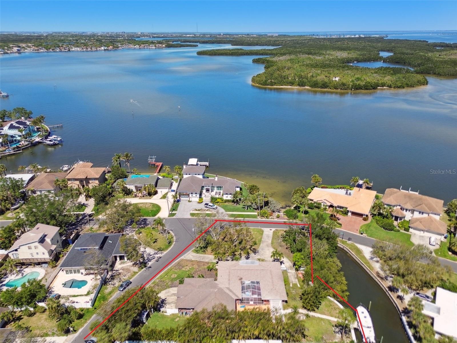 2180 BAYOU GRANDE BLVD NE, ST PETERSBURG, FL — photo 8