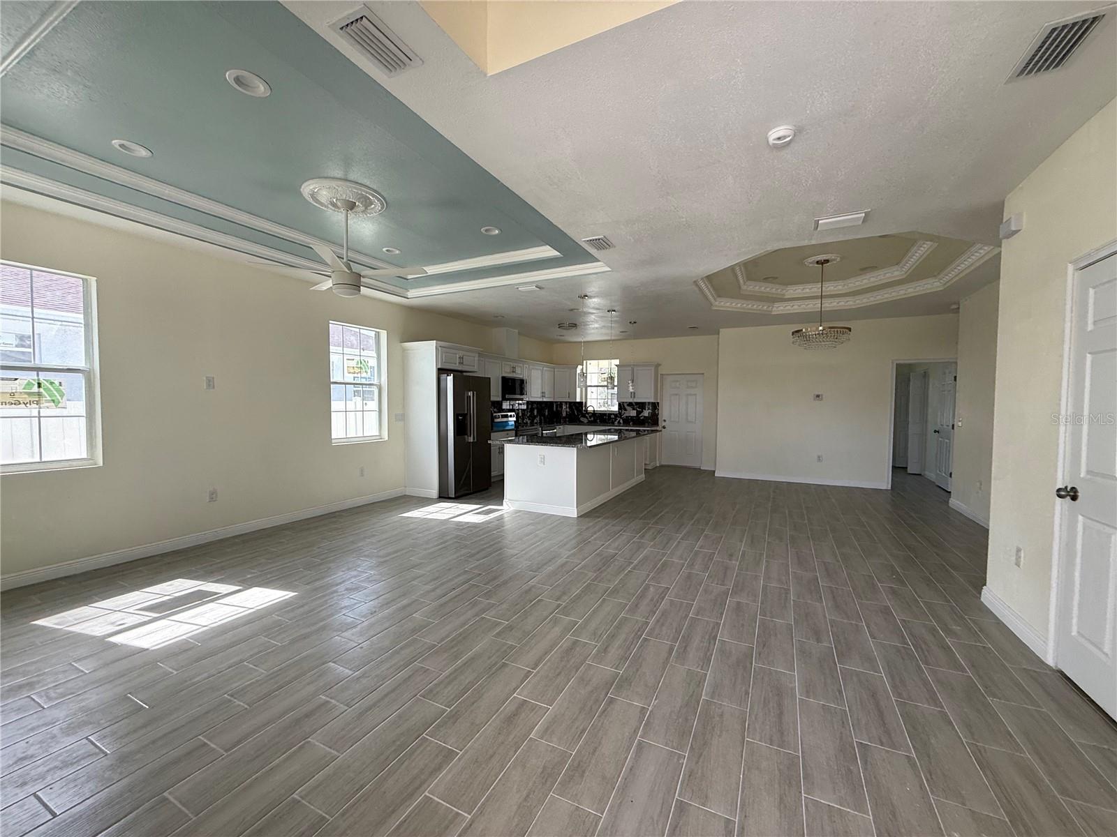5710 42ND ST N, ST PETERSBURG, FL — photo 5