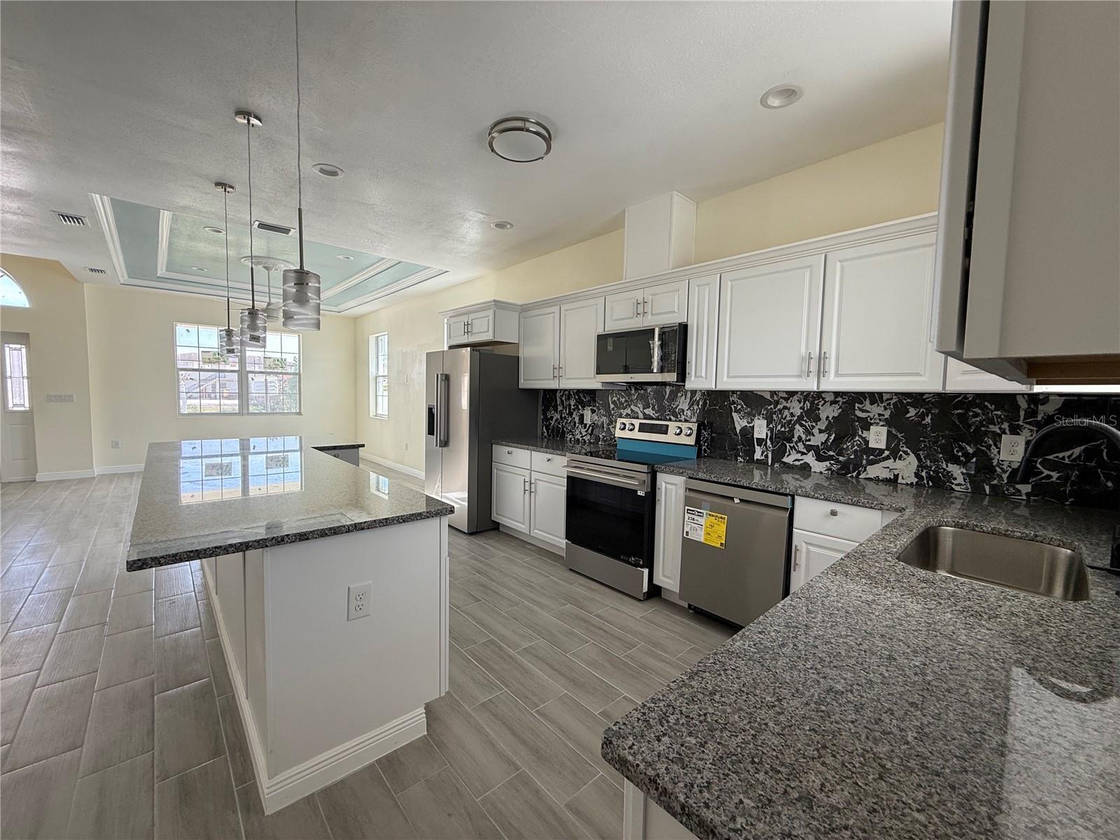 5710 42ND ST N, ST PETERSBURG, FL — photo 9