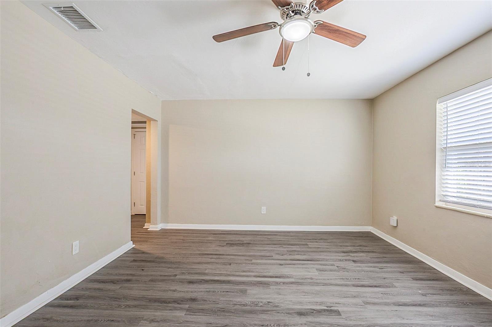 3645 6TH ST S, ST PETERSBURG, FL — photo 2