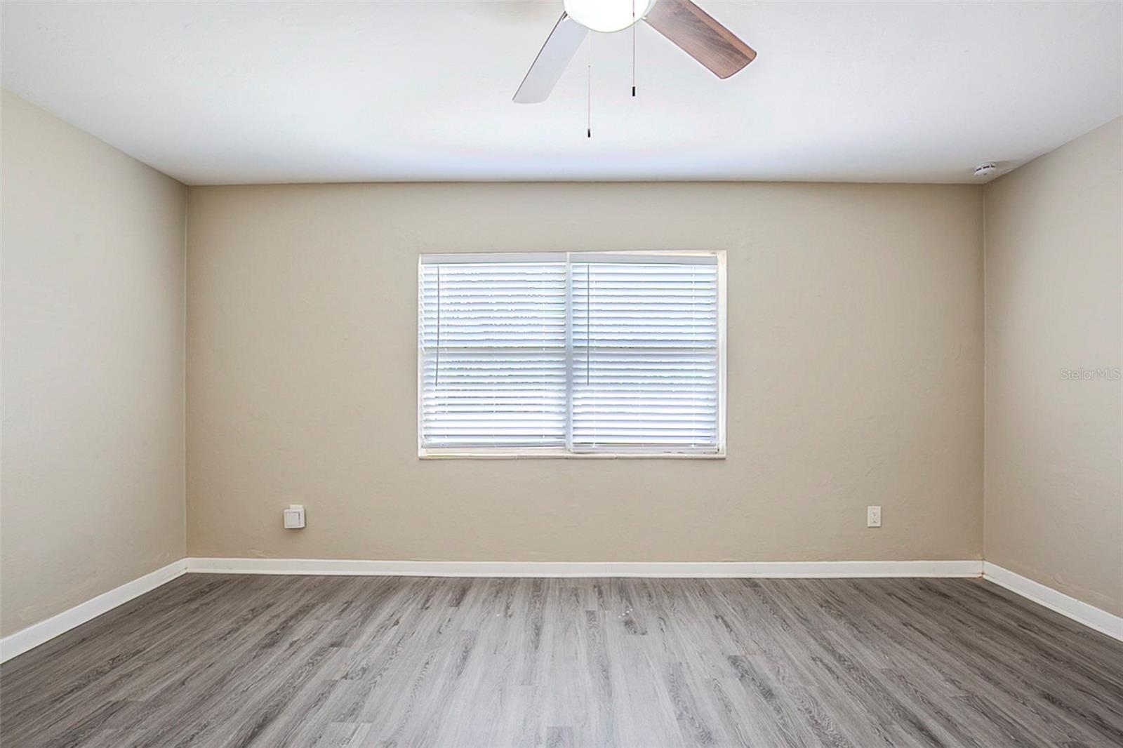 3645 6TH ST S, ST PETERSBURG, FL — photo 3