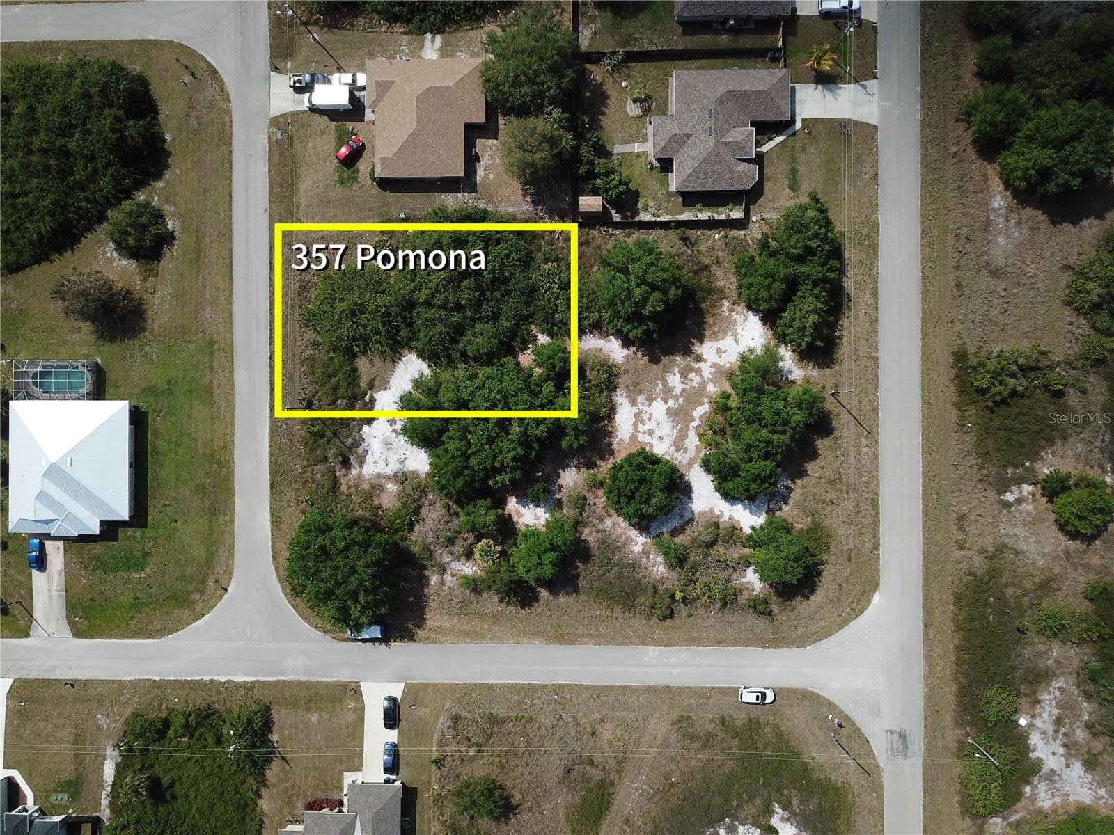 357 POMONA ST, LEHIGH ACRES, FL — photo 2