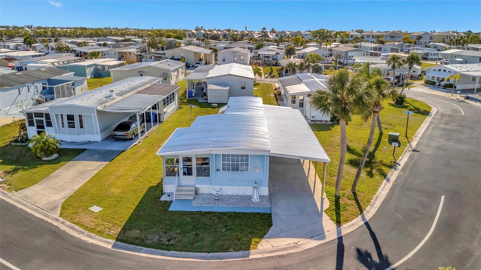 128 E SAINT JOHNS WAY, APOLLO BEACH, FL