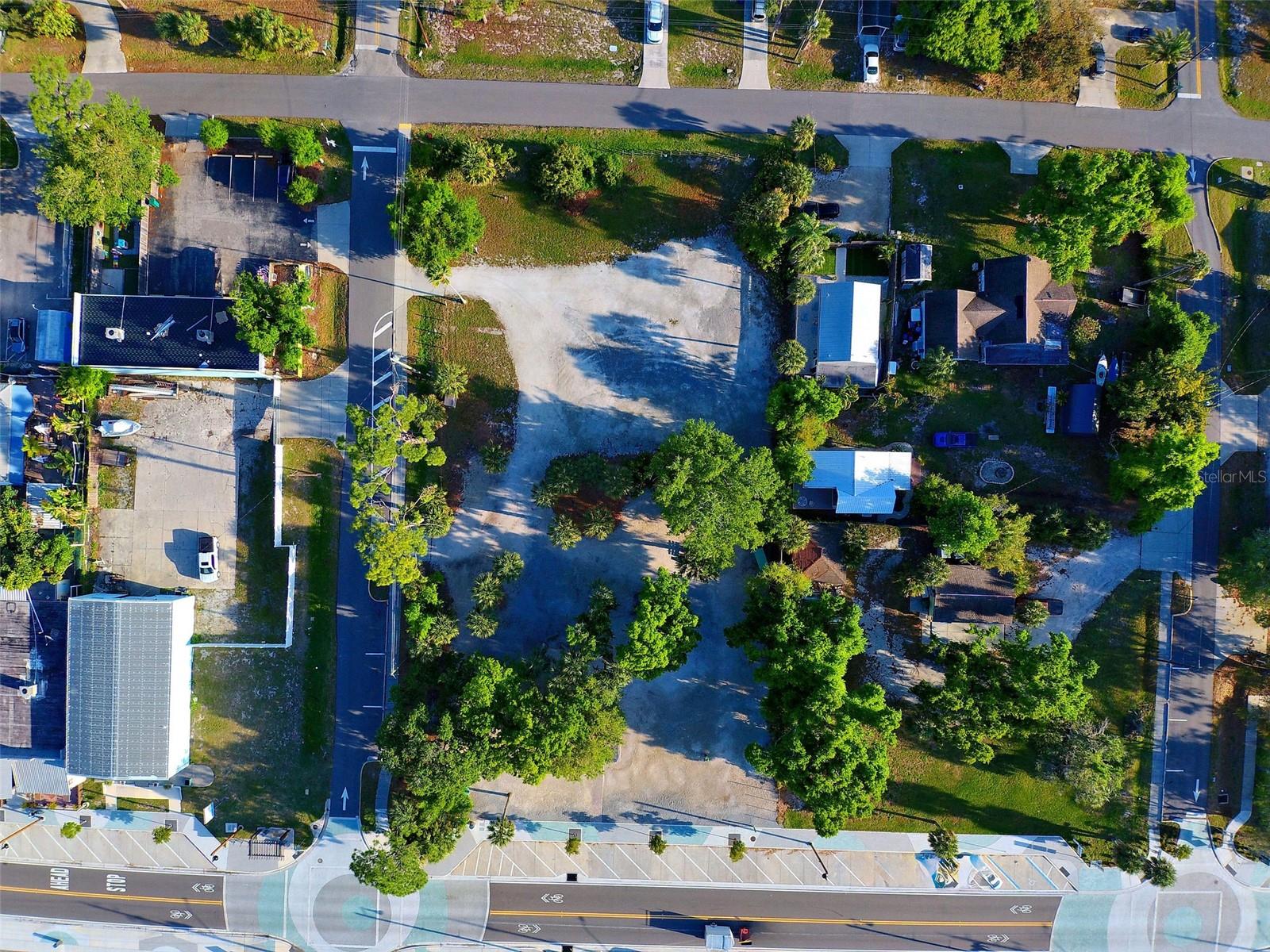 348 W DEARBORN ST, ENGLEWOOD, FL — photo 15