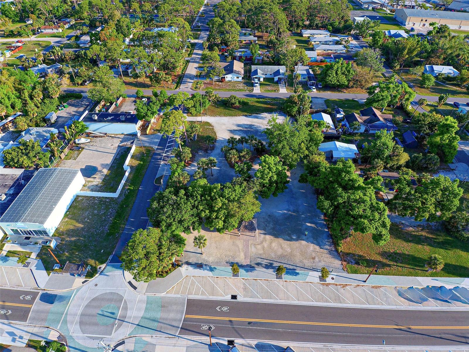 348 W DEARBORN ST, ENGLEWOOD, FL — photo 25