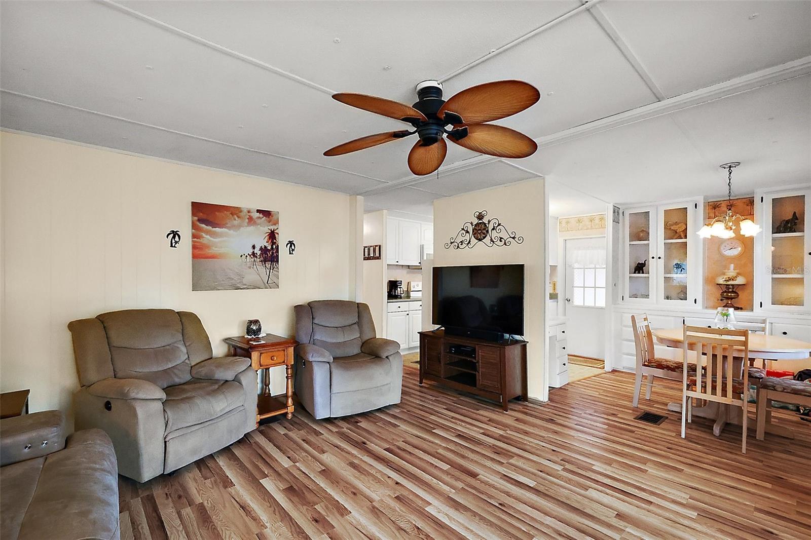 668 LORI DR, LEESBURG, FL — photo 22