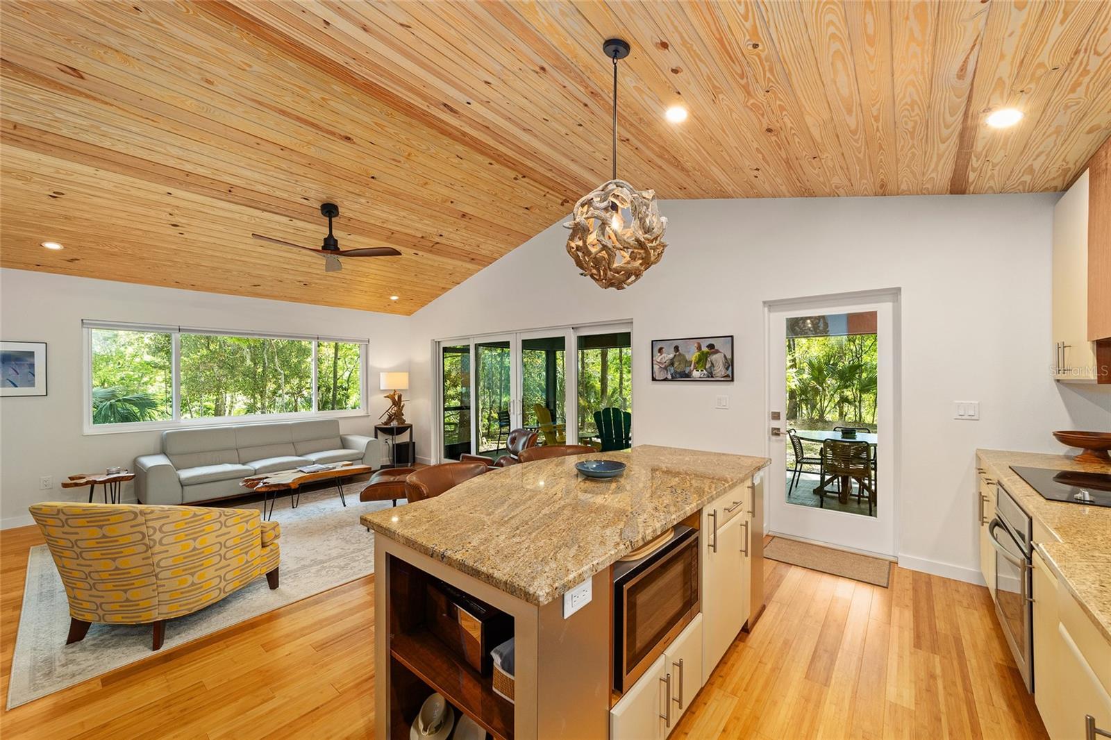 10894 SW 185TH TER, DUNNELLON, FL — photo 12