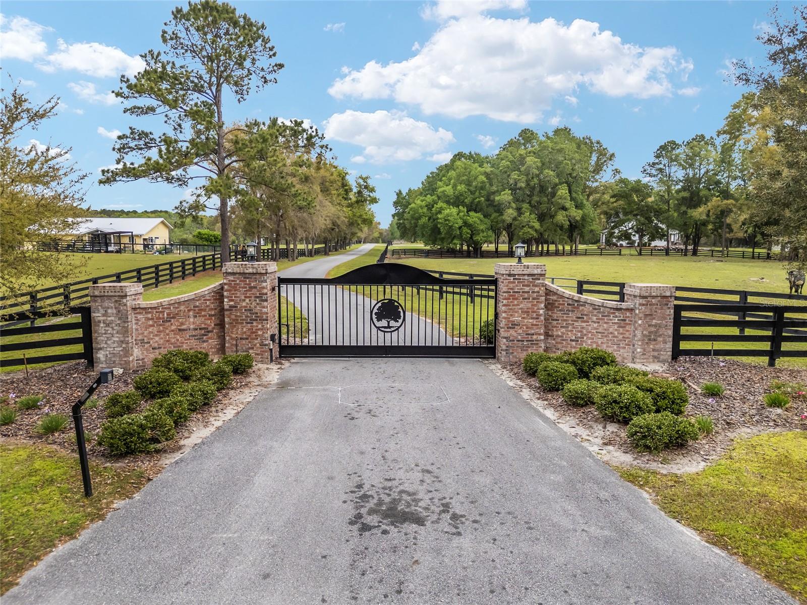 3595 NW 156TH DR, NEWBERRY, FL — photo 2