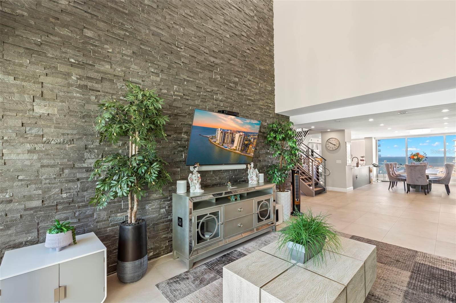 440 S GULFVIEW BLVD #1701, CLEARWATER BEACH, FL — photo 10