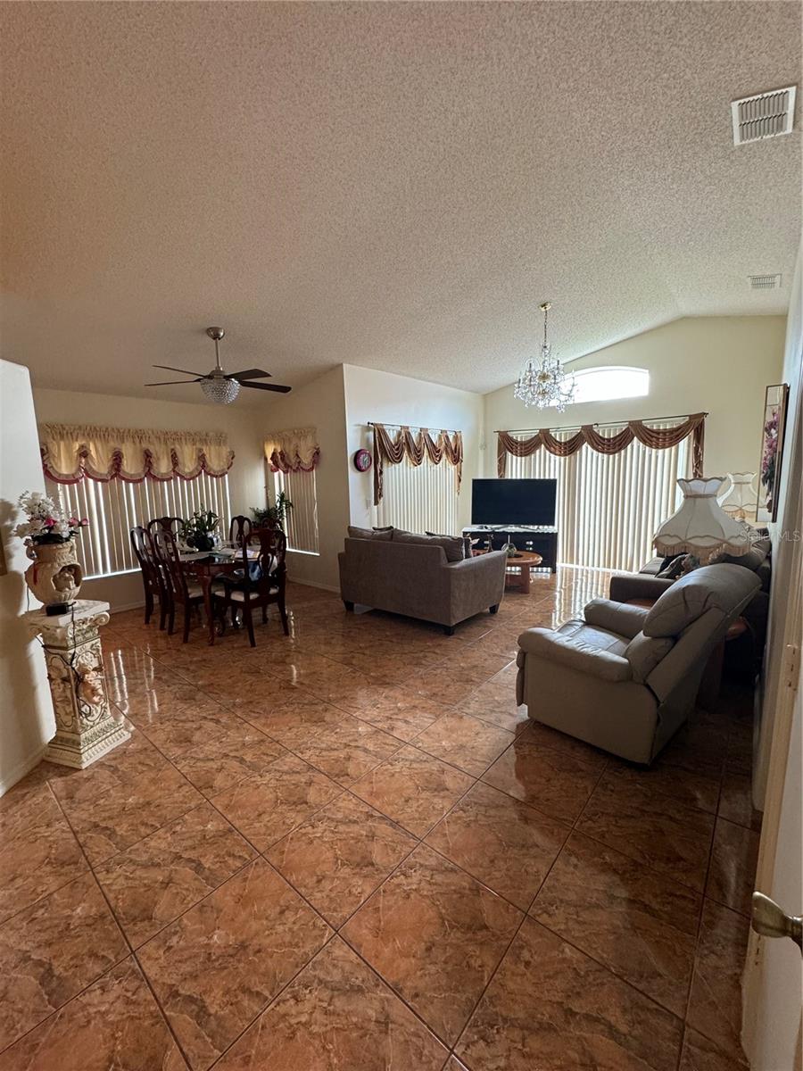 105 CATTAIL CT, KISSIMMEE, FL — photo 14