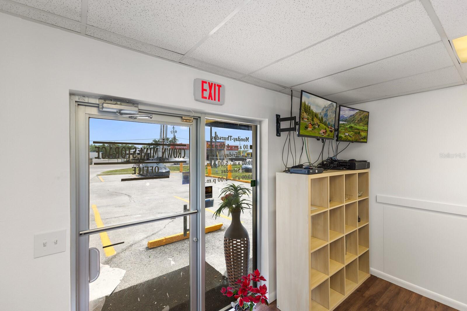 5550 15TH ST E, BRADENTON, FL — photo 8