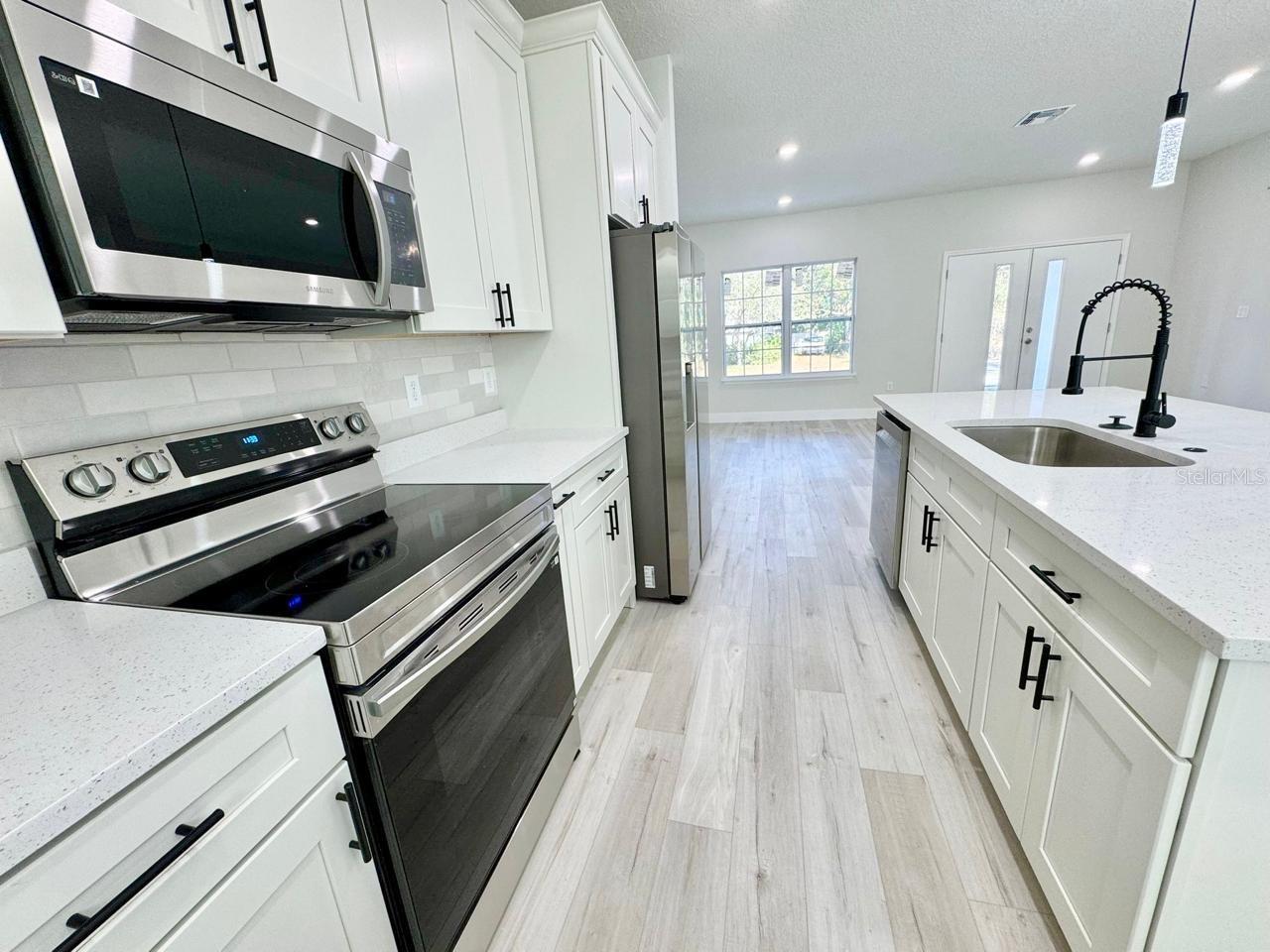 7815 N PRIMROSE DR, CITRUS SPRINGS, FL — photo 14