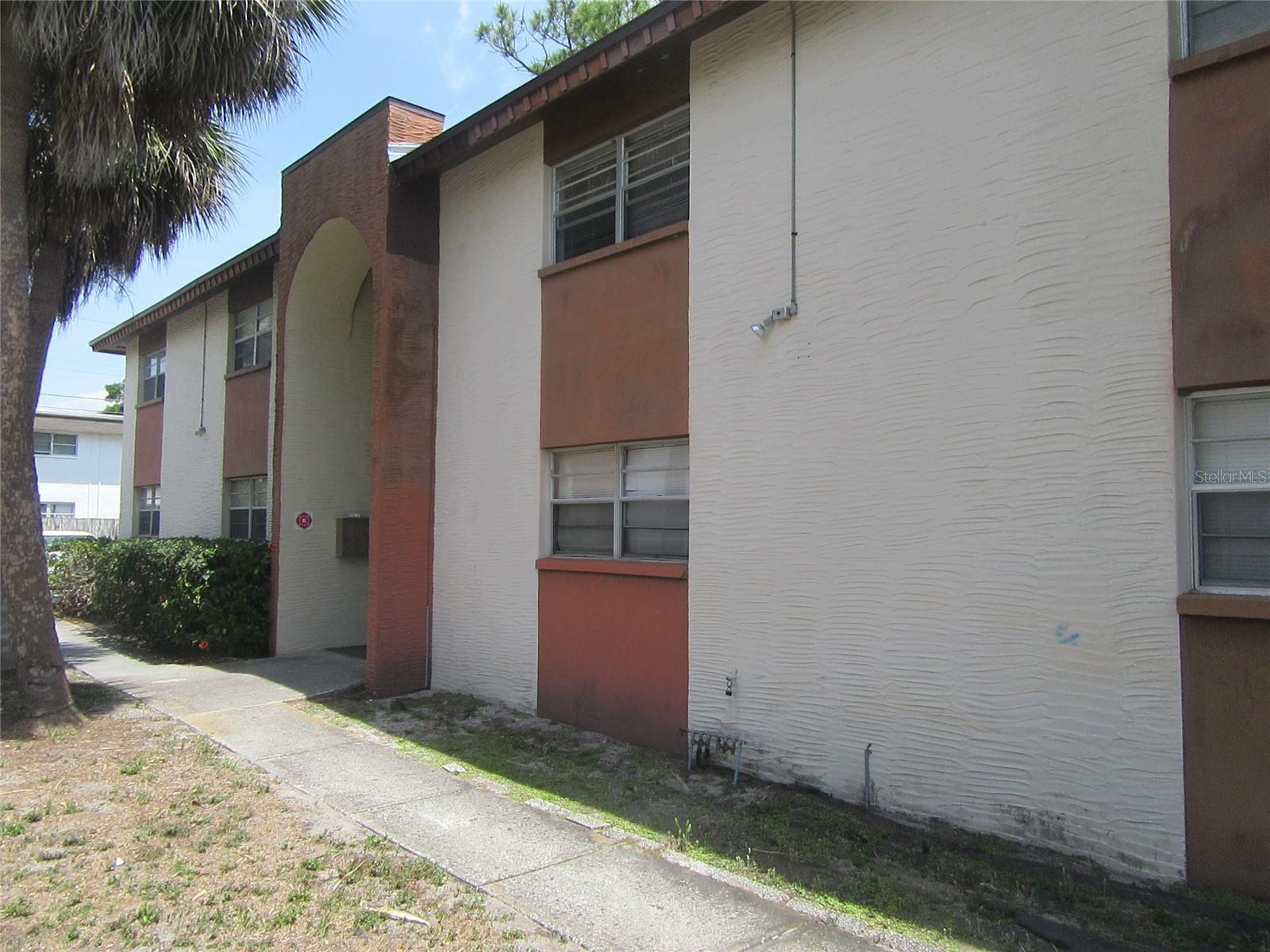 463 76TH AVE N #3, ST PETERSBURG, FL — photo 3