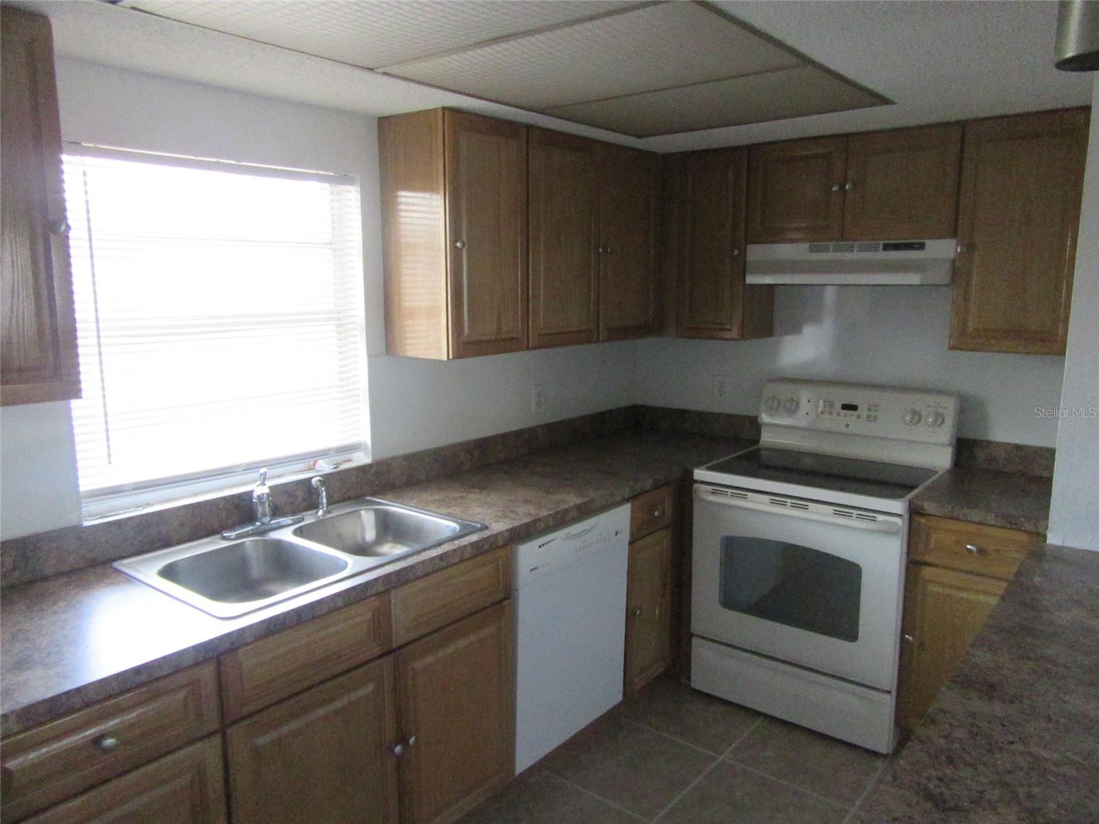463 76TH AVE N #3, ST PETERSBURG, FL — photo 7