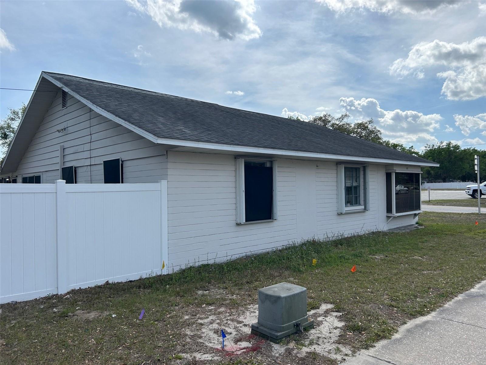 2405 SOUTH ST, LEESBURG, FL — photo 3