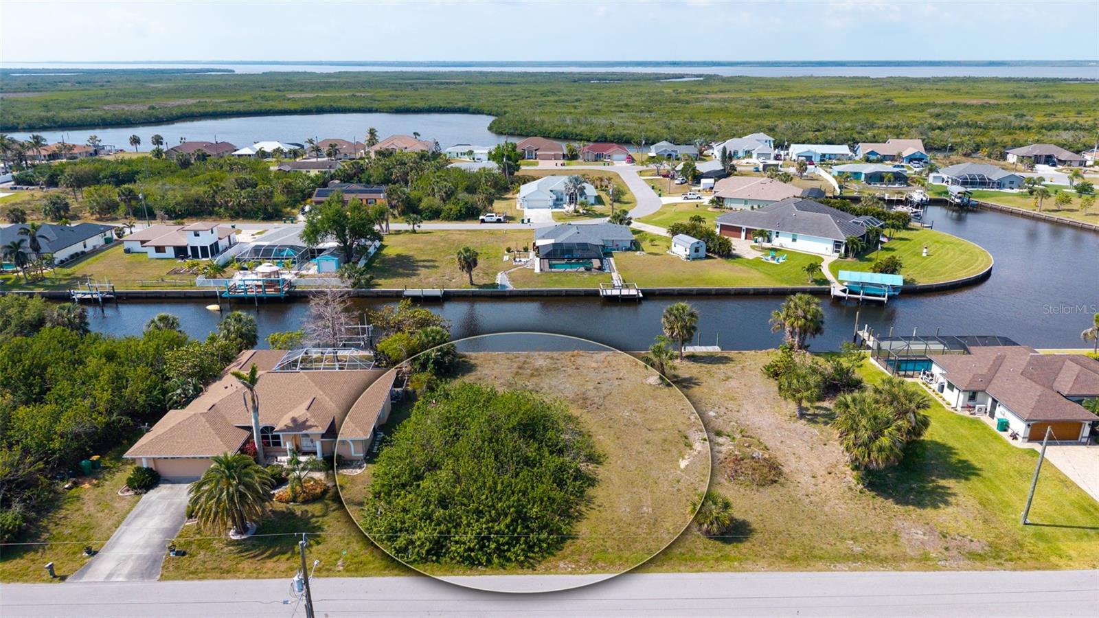 17117 CANARY LN, PORT CHARLOTTE, FL — photo 2