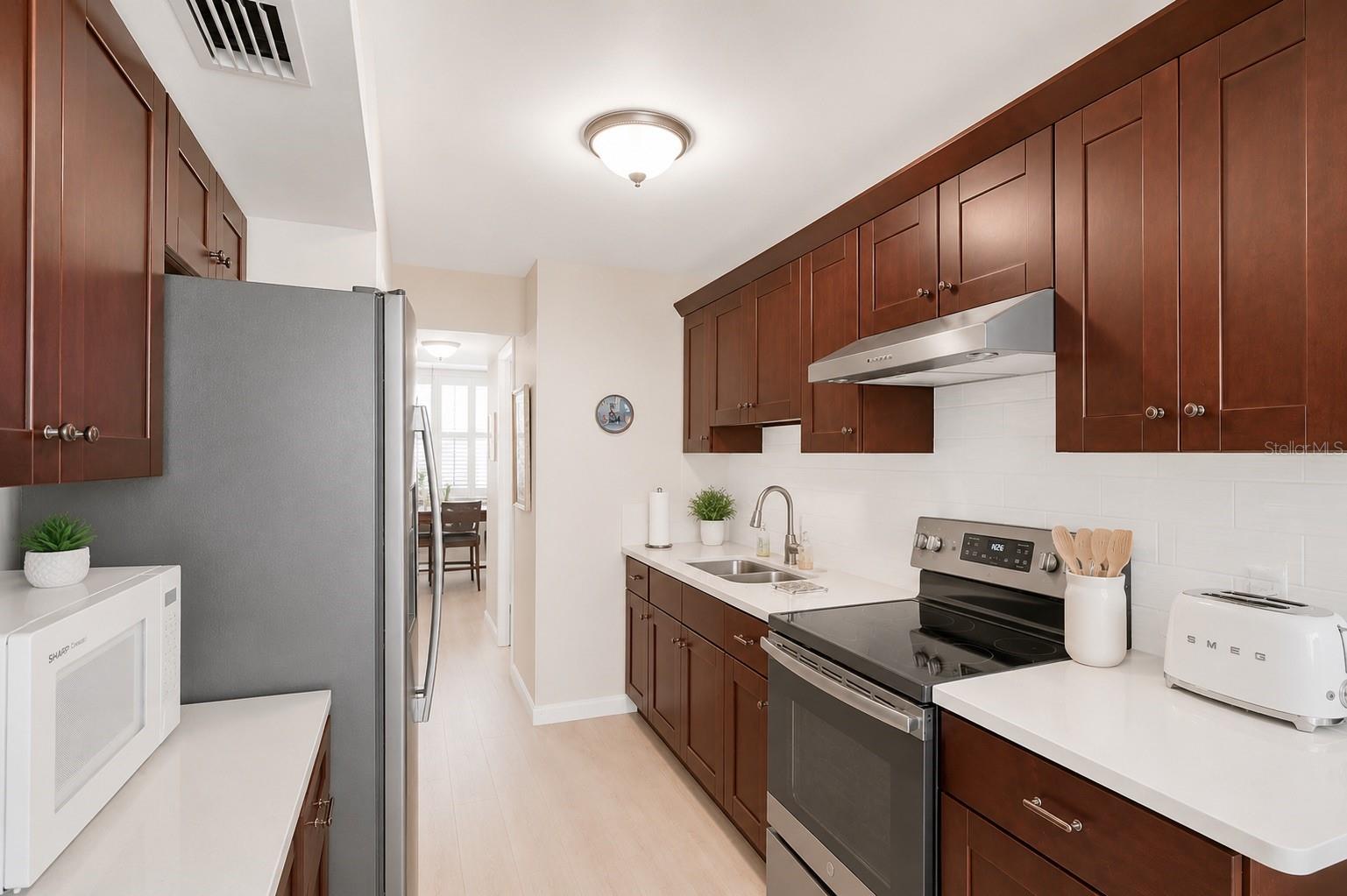 4720 LOCUST ST NE #206, ST PETERSBURG, FL — photo 8