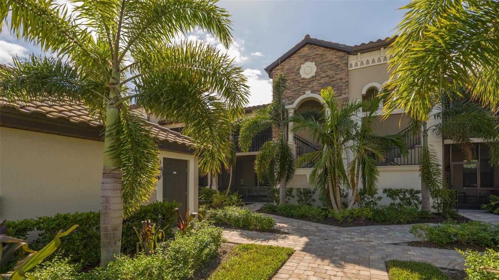 5624 PALMER CIR #203, BRADENTON, FL — photo 3