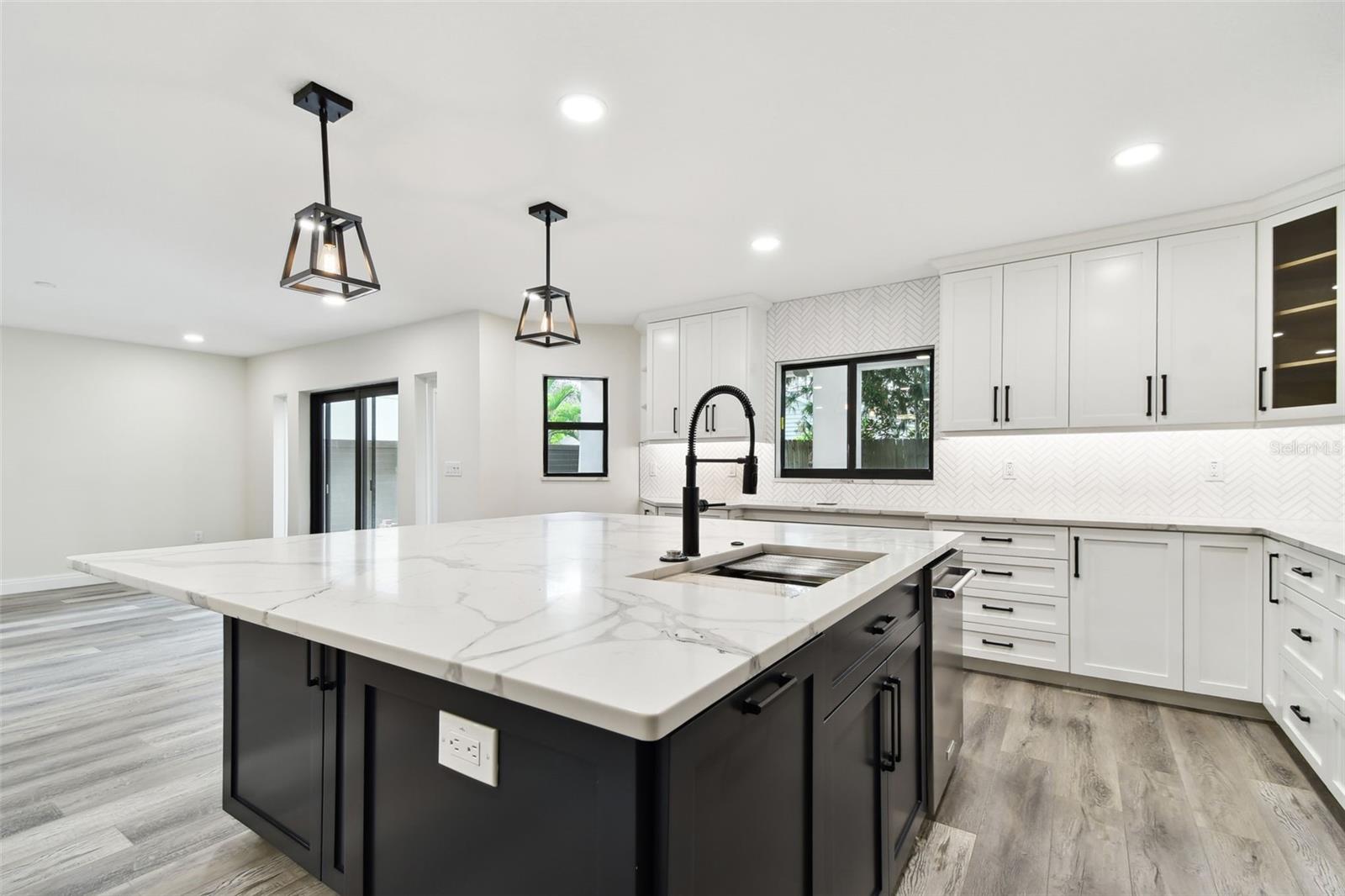 1045 JESSE AVE, SAFETY HARBOR, FL — photo 39