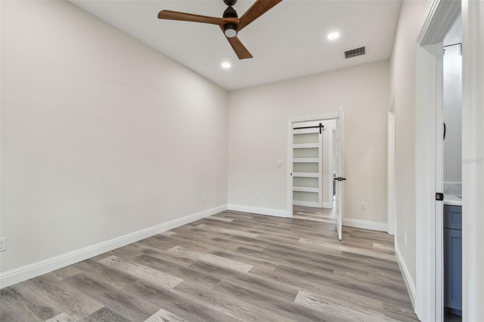 1045 JESSE AVE, SAFETY HARBOR, FL — photo 77