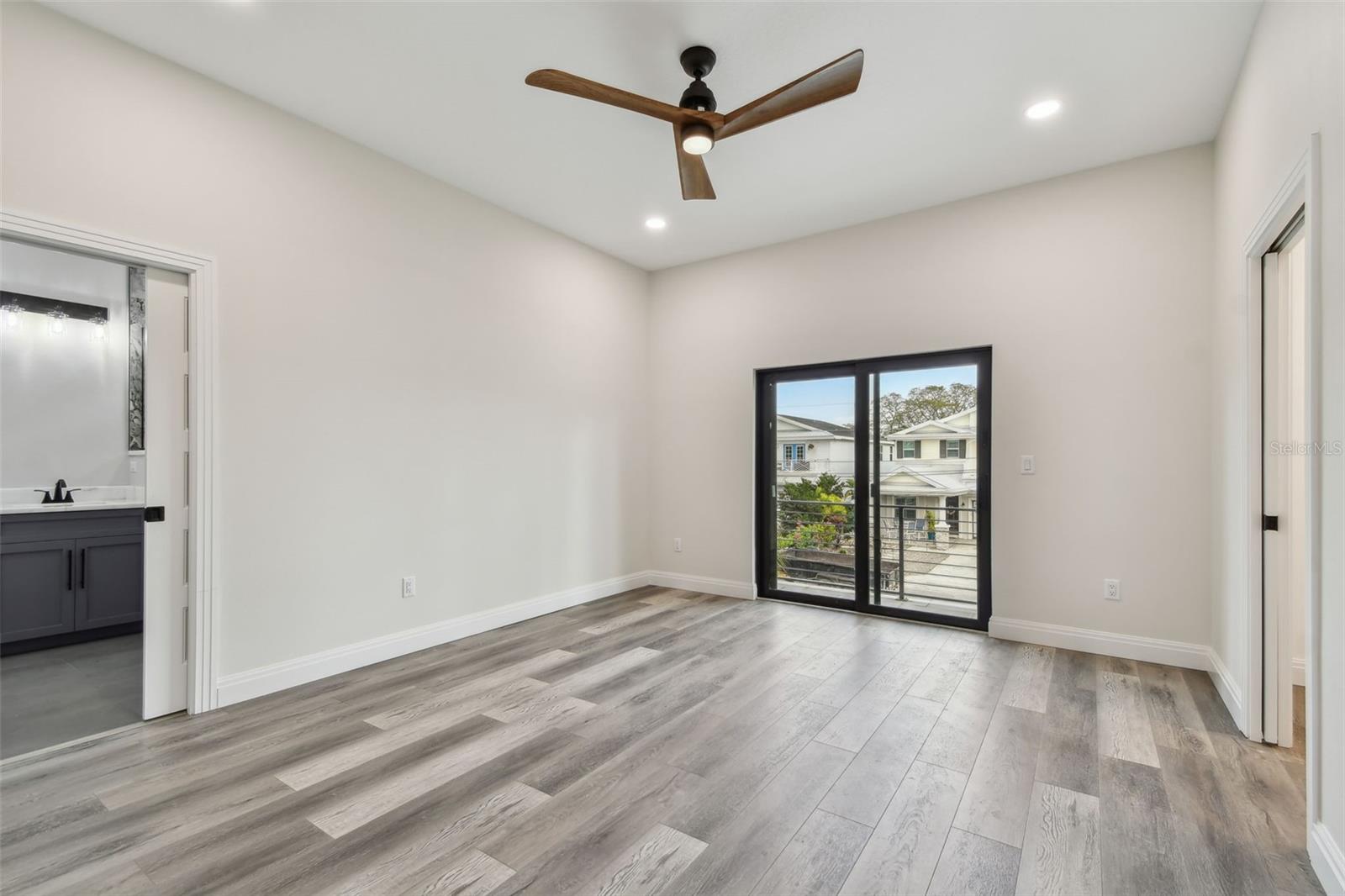 1045 JESSE AVE, SAFETY HARBOR, FL — photo 91