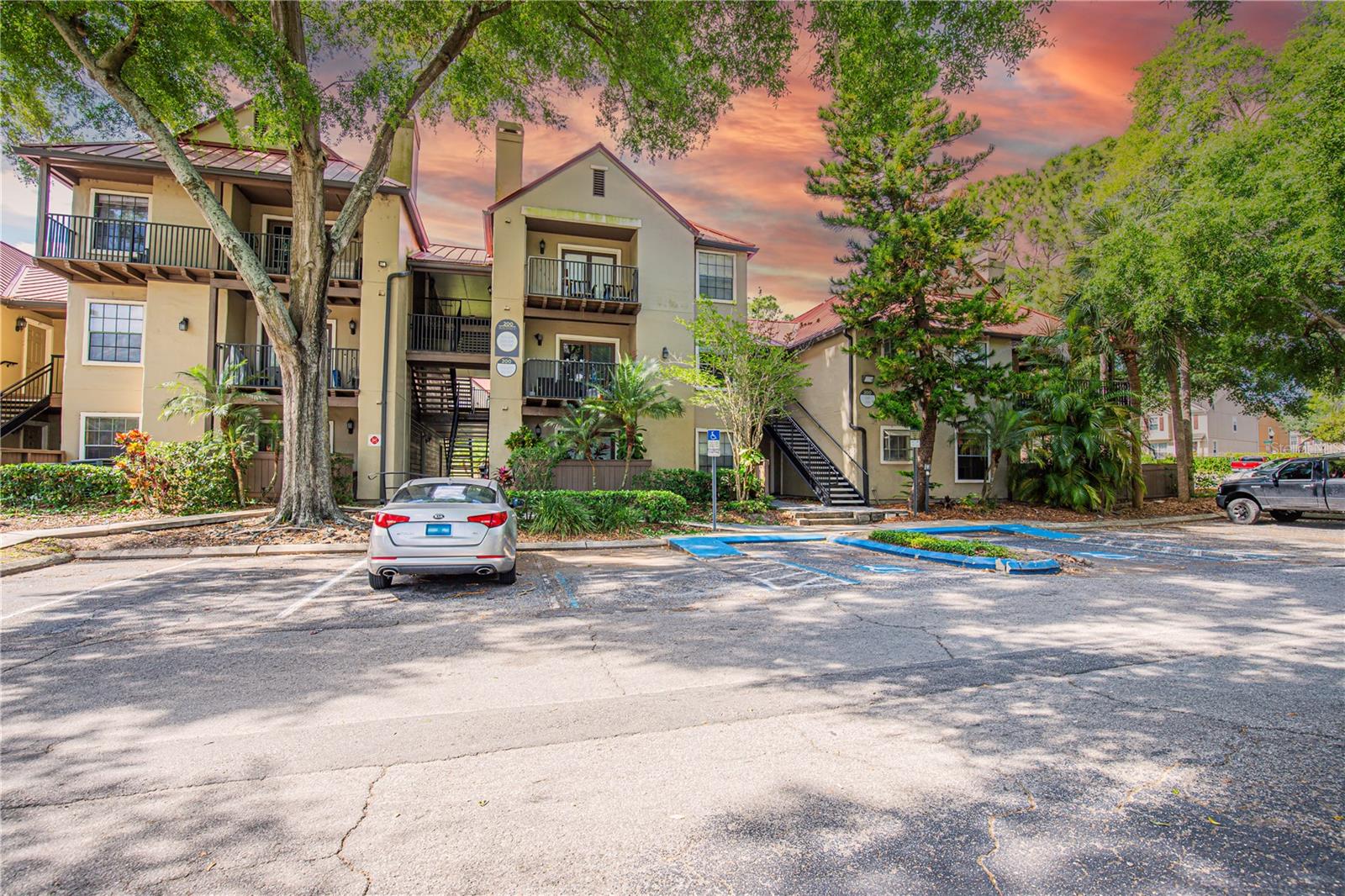 200 AFTON SQ #108, ALTAMONTE SPRINGS, FL — photo 2