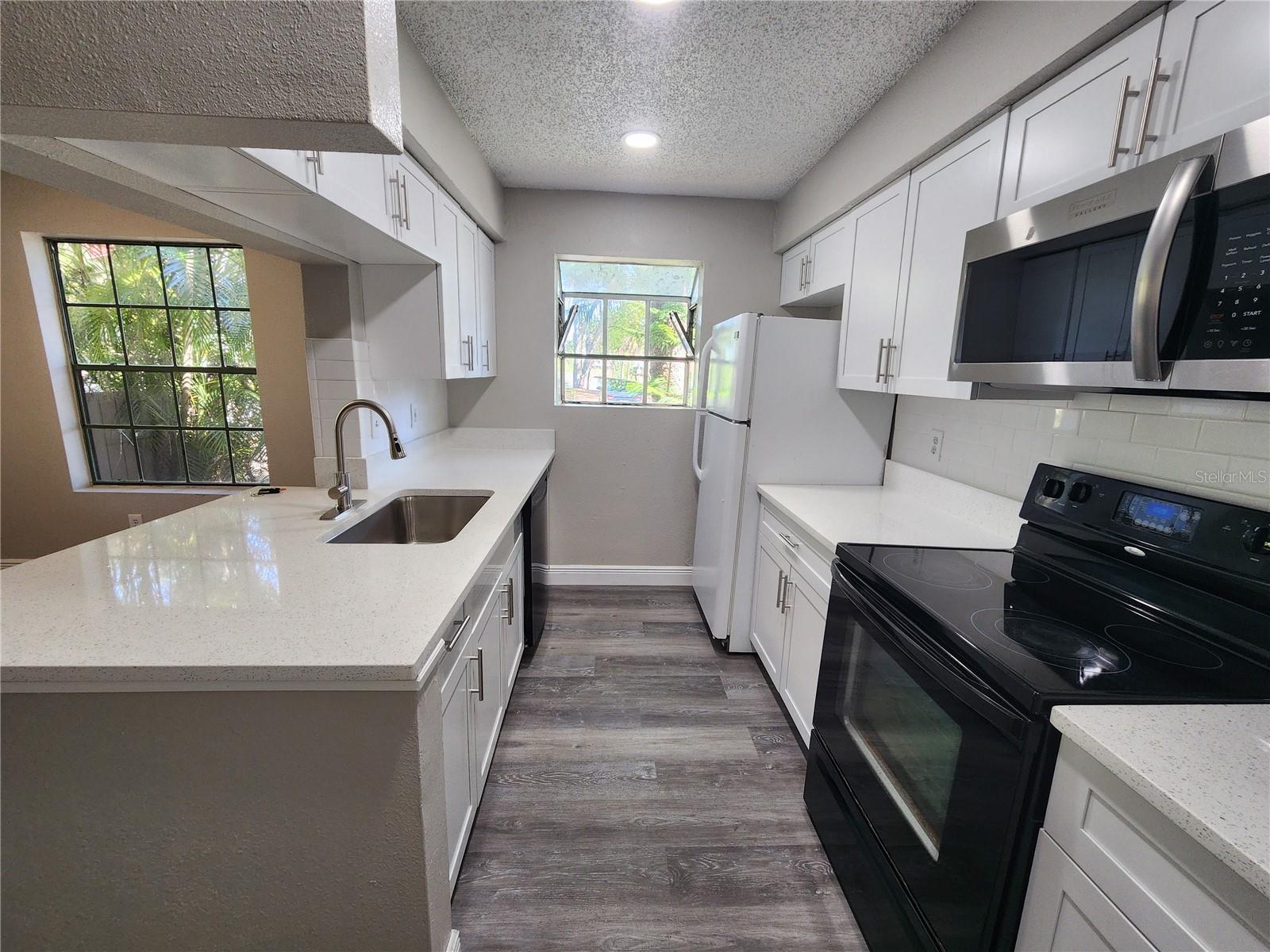 200 AFTON SQ #108, ALTAMONTE SPRINGS, FL — photo 4