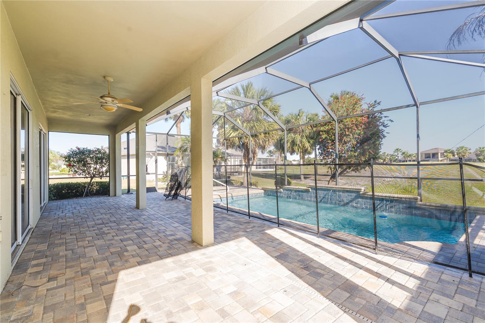 1038 EMERALD DUNES DR, SUN CITY CENTER, FL — photo 10