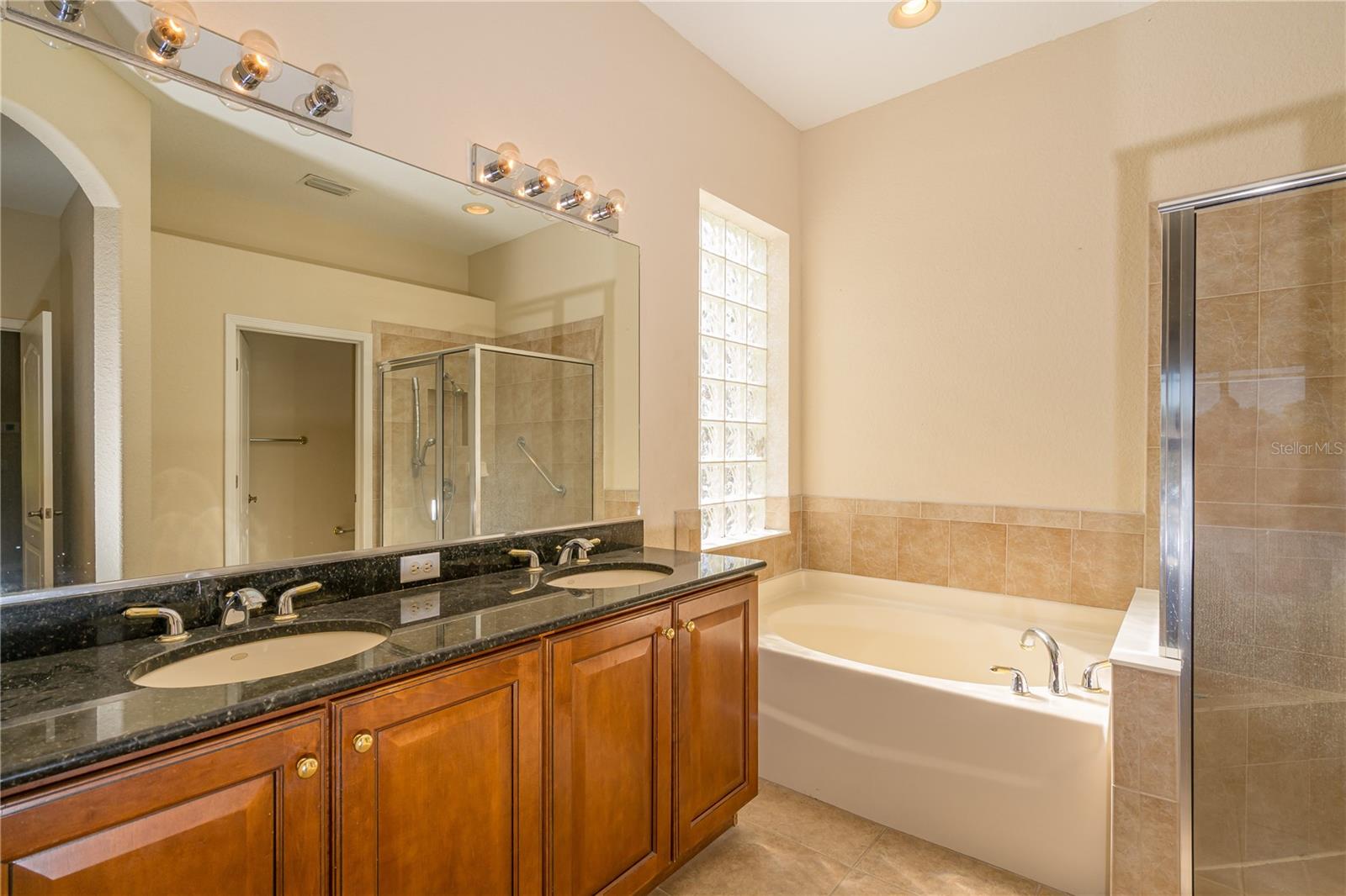 1038 EMERALD DUNES DR, SUN CITY CENTER, FL — photo 35